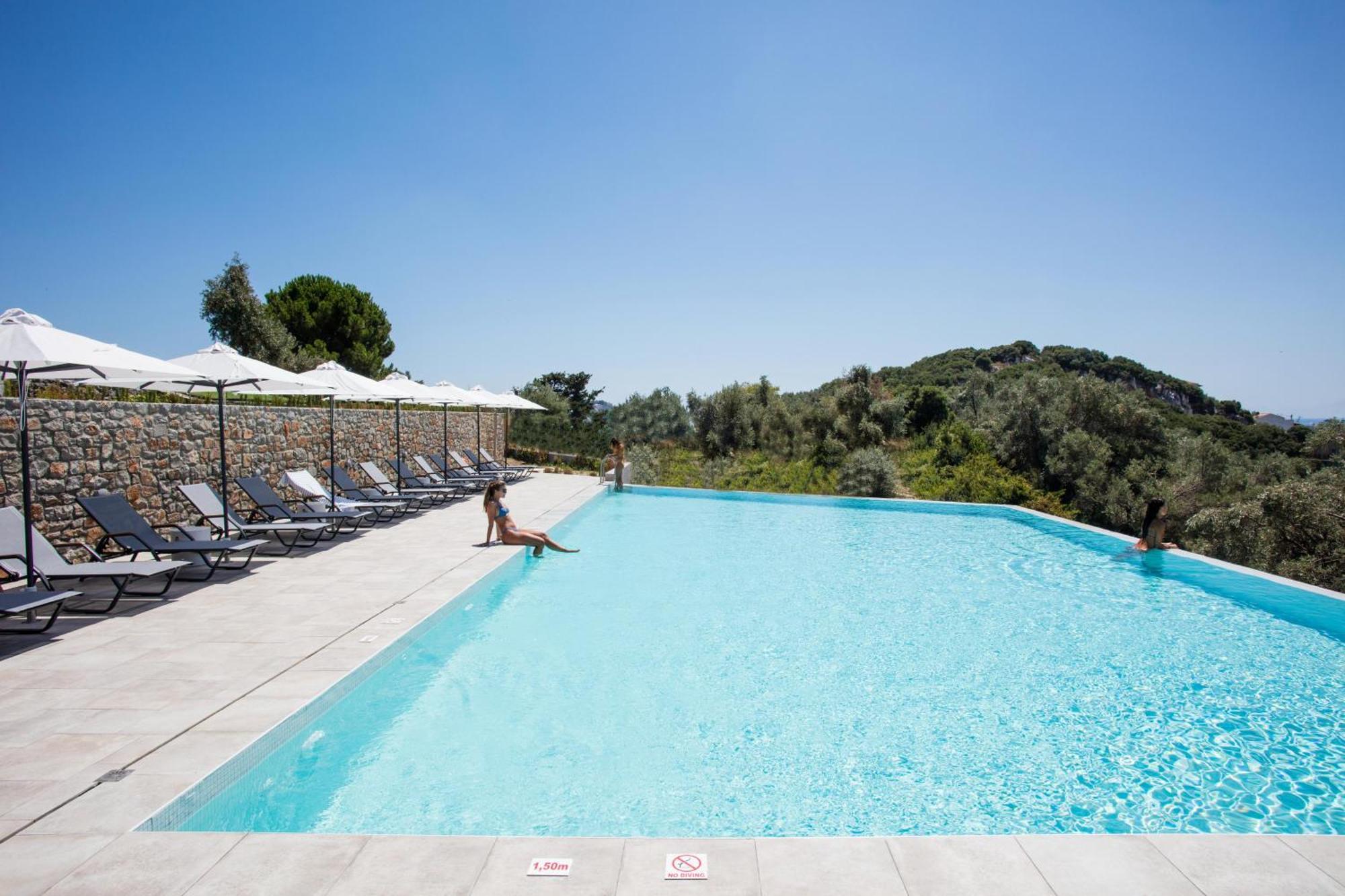 Amira 3* Skiathos Town