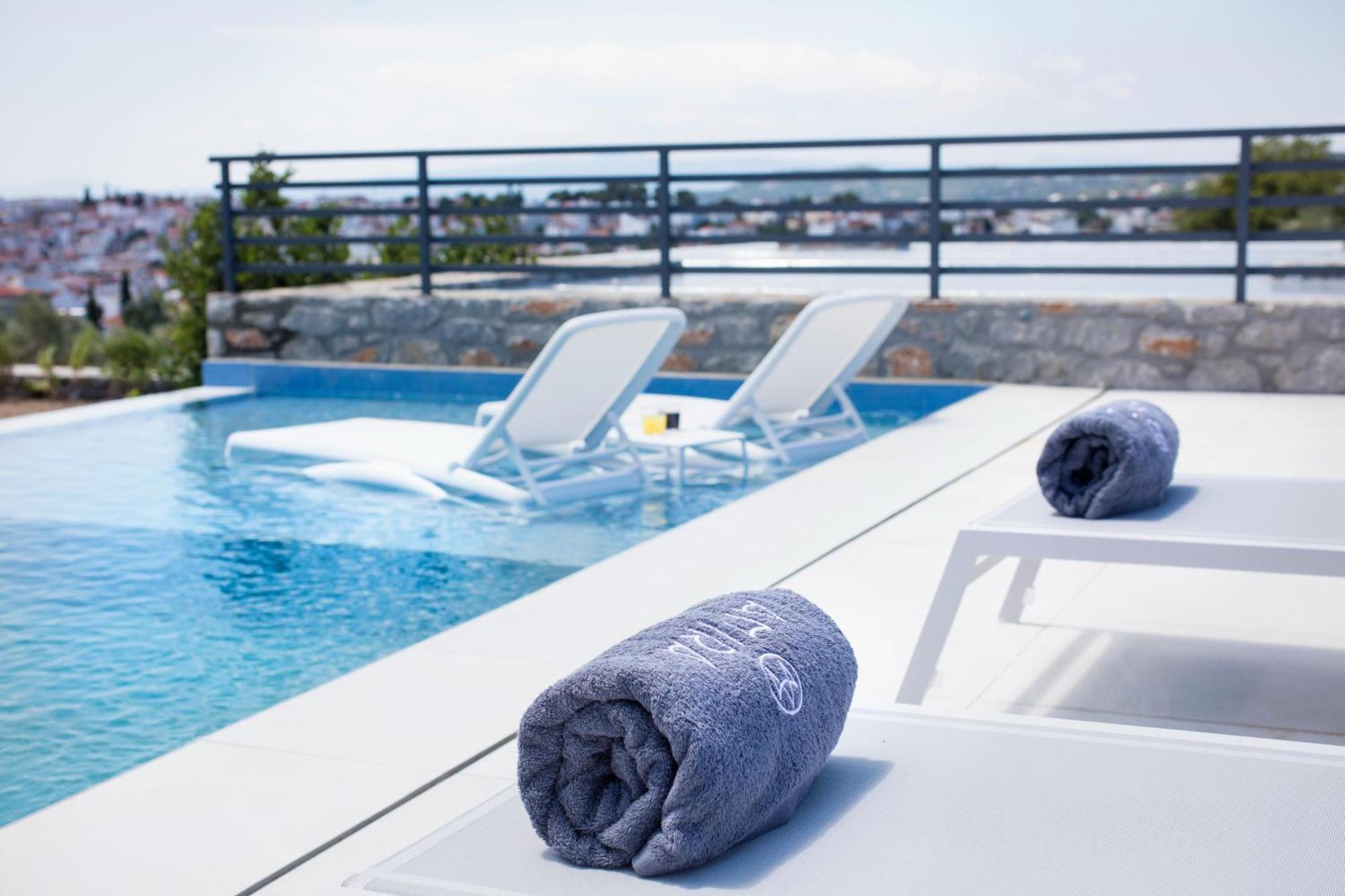 Amira 3* Skiathos Town