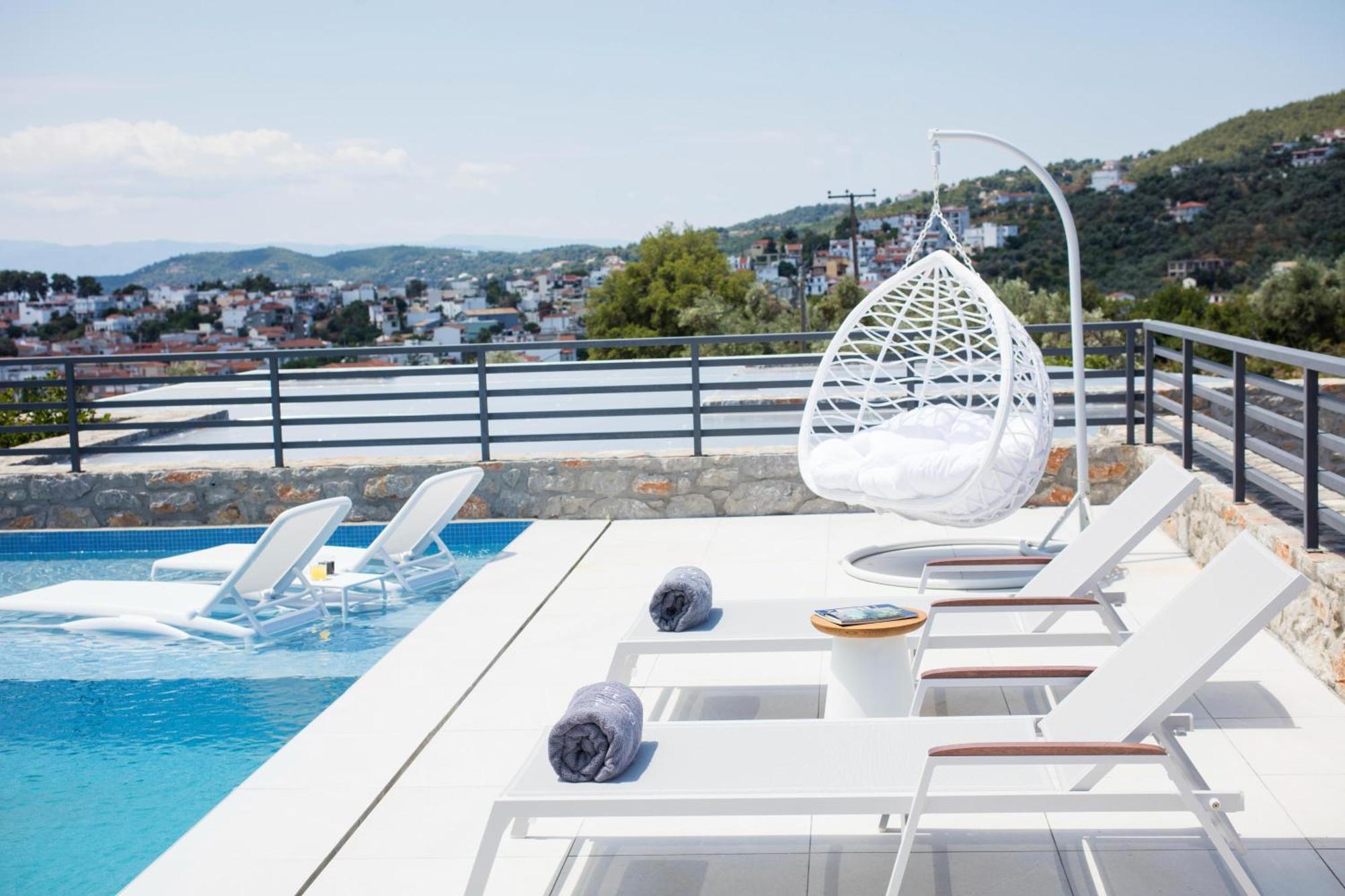 Amira Aparthotel Skiathos Town