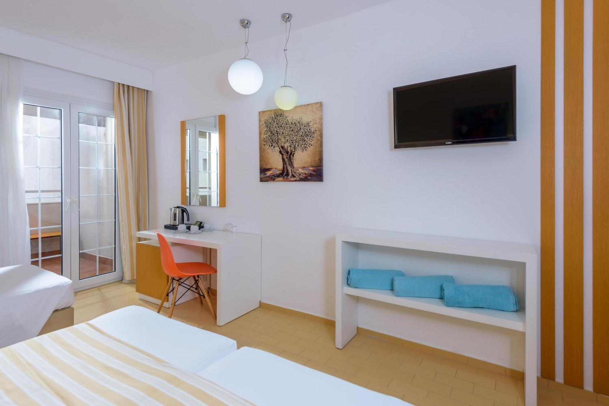 Zeus Palm Hotel
