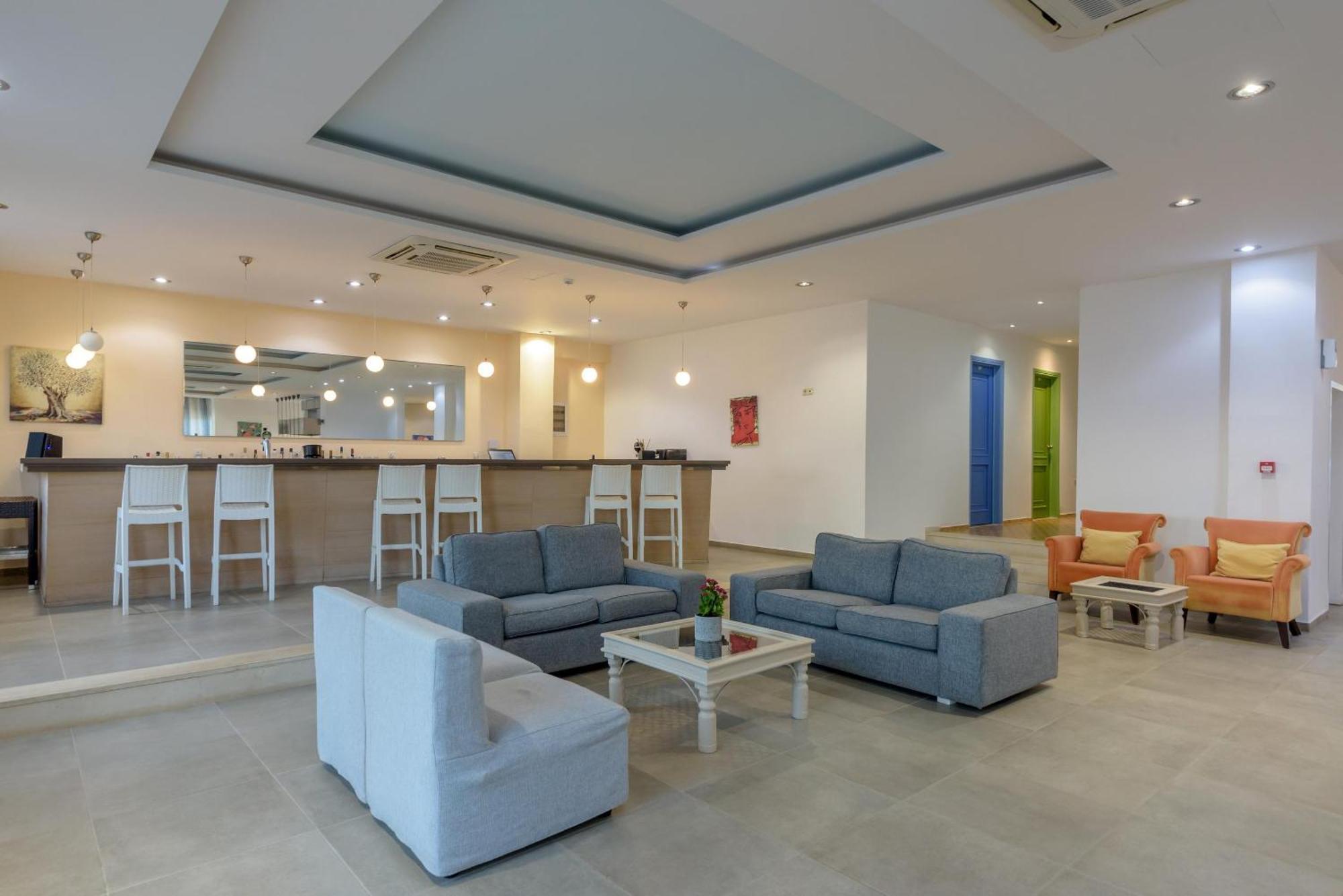 Zeus Palm Hotel 3*