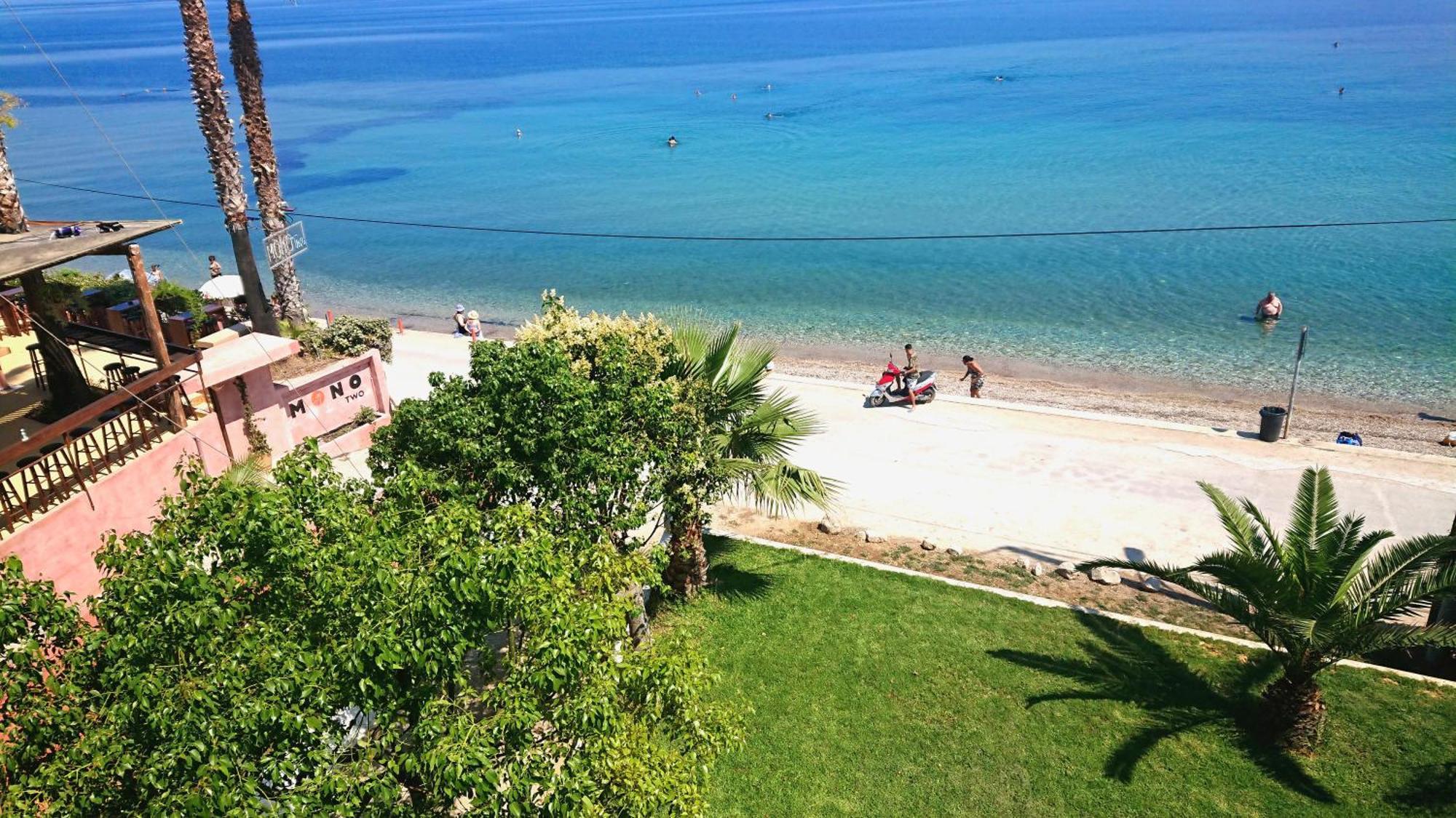 Apartment Patra's Sea Front *