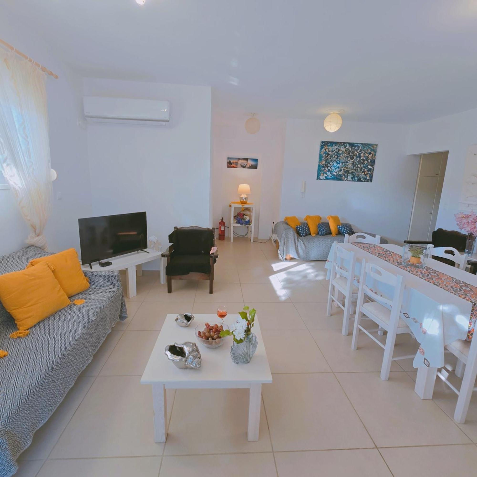 Lakithra Apartments Apartment