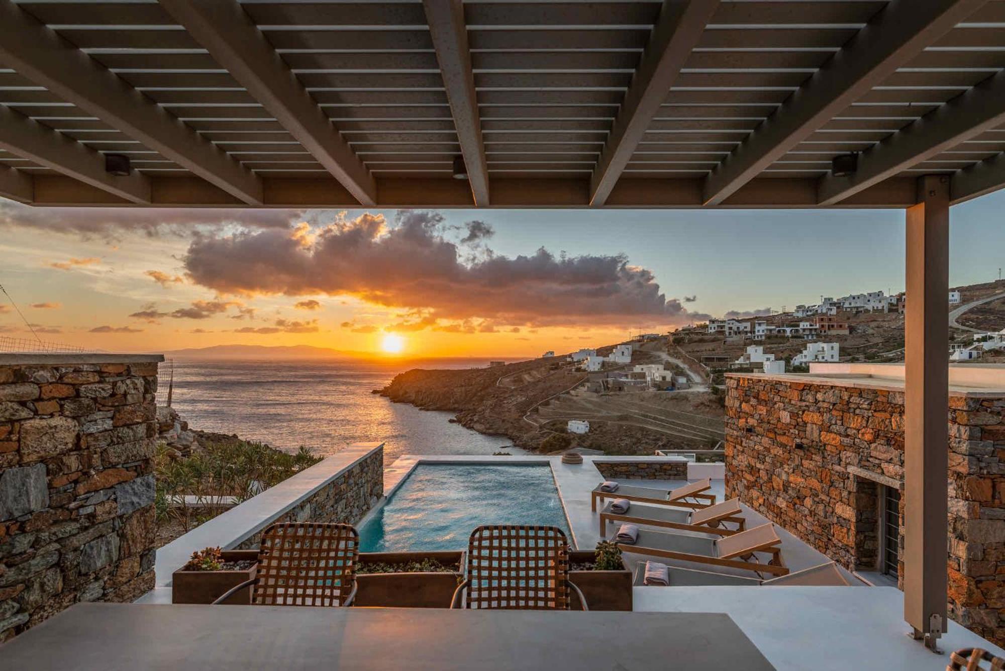 Phos Tinos