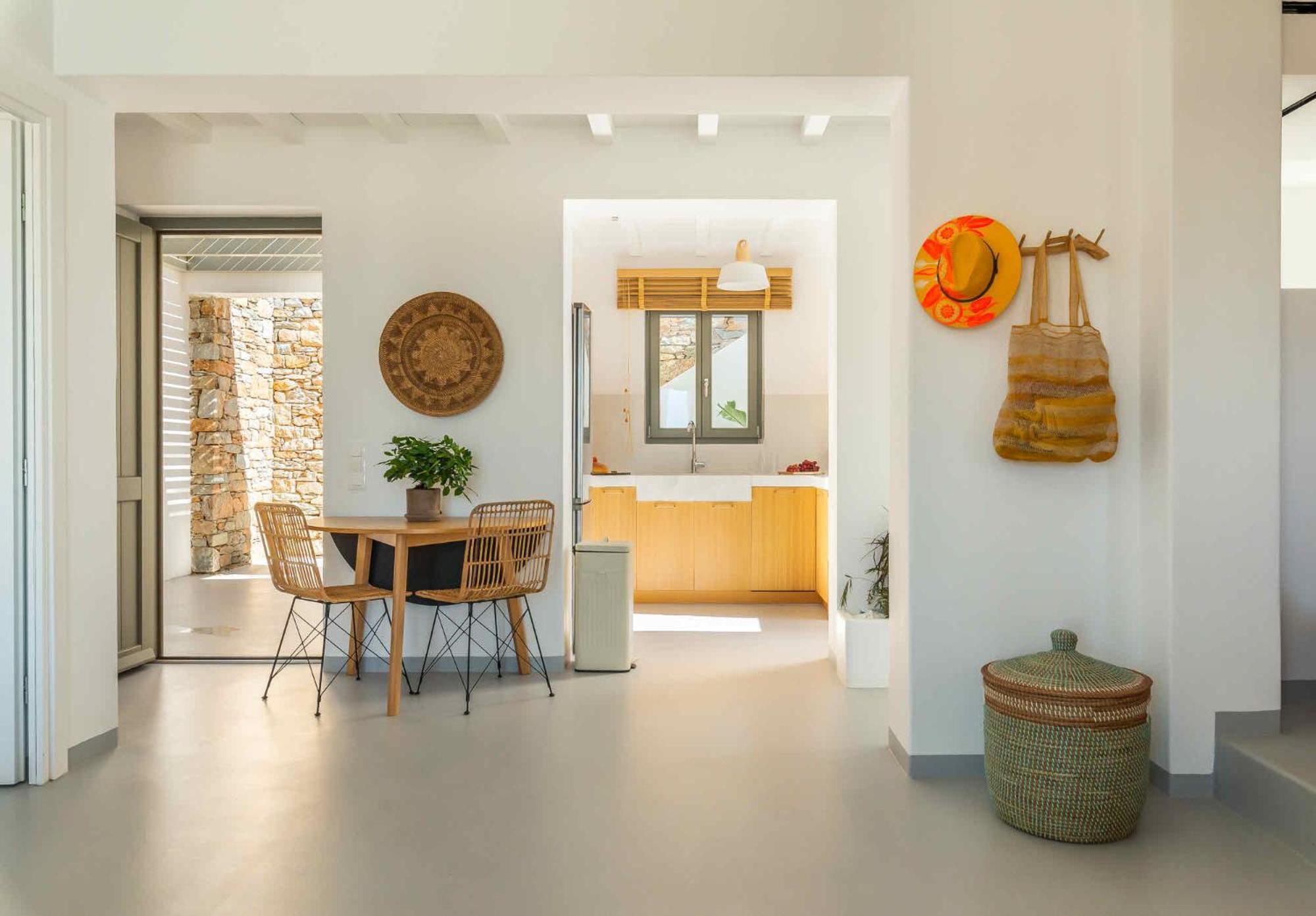 Phos Tinos * Agios Romanos