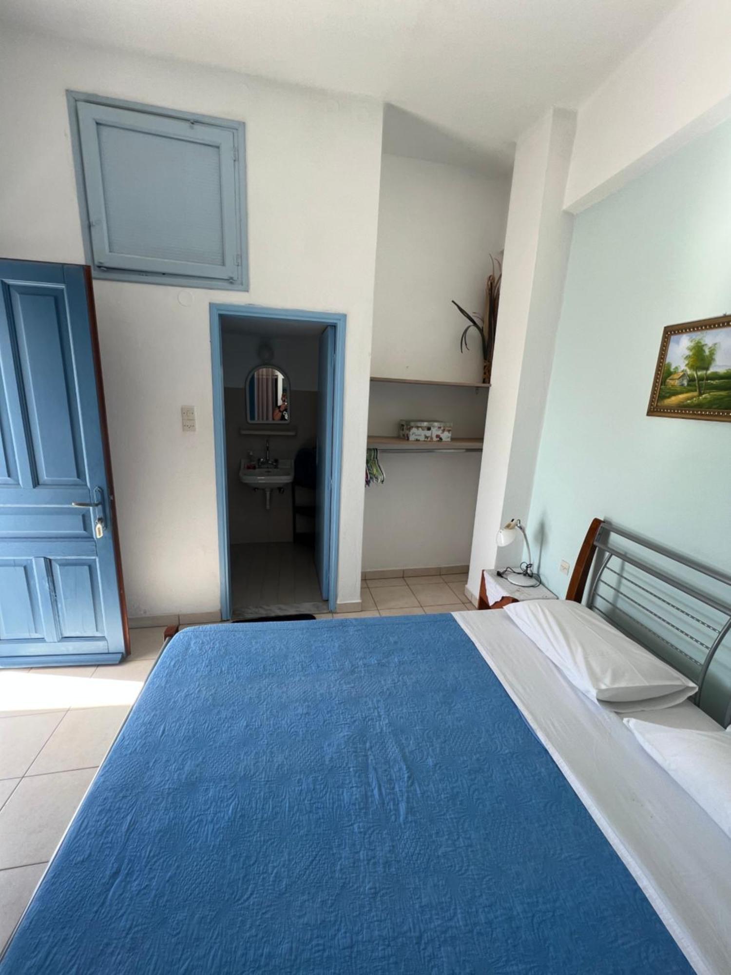 Glaros Aparthotel