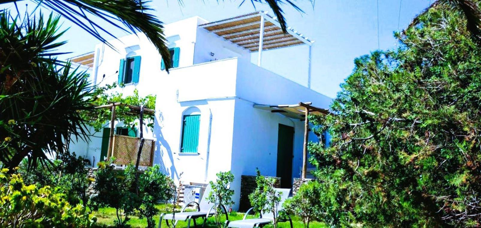 Ancient Meropia, * Apollonia (Sifnos)