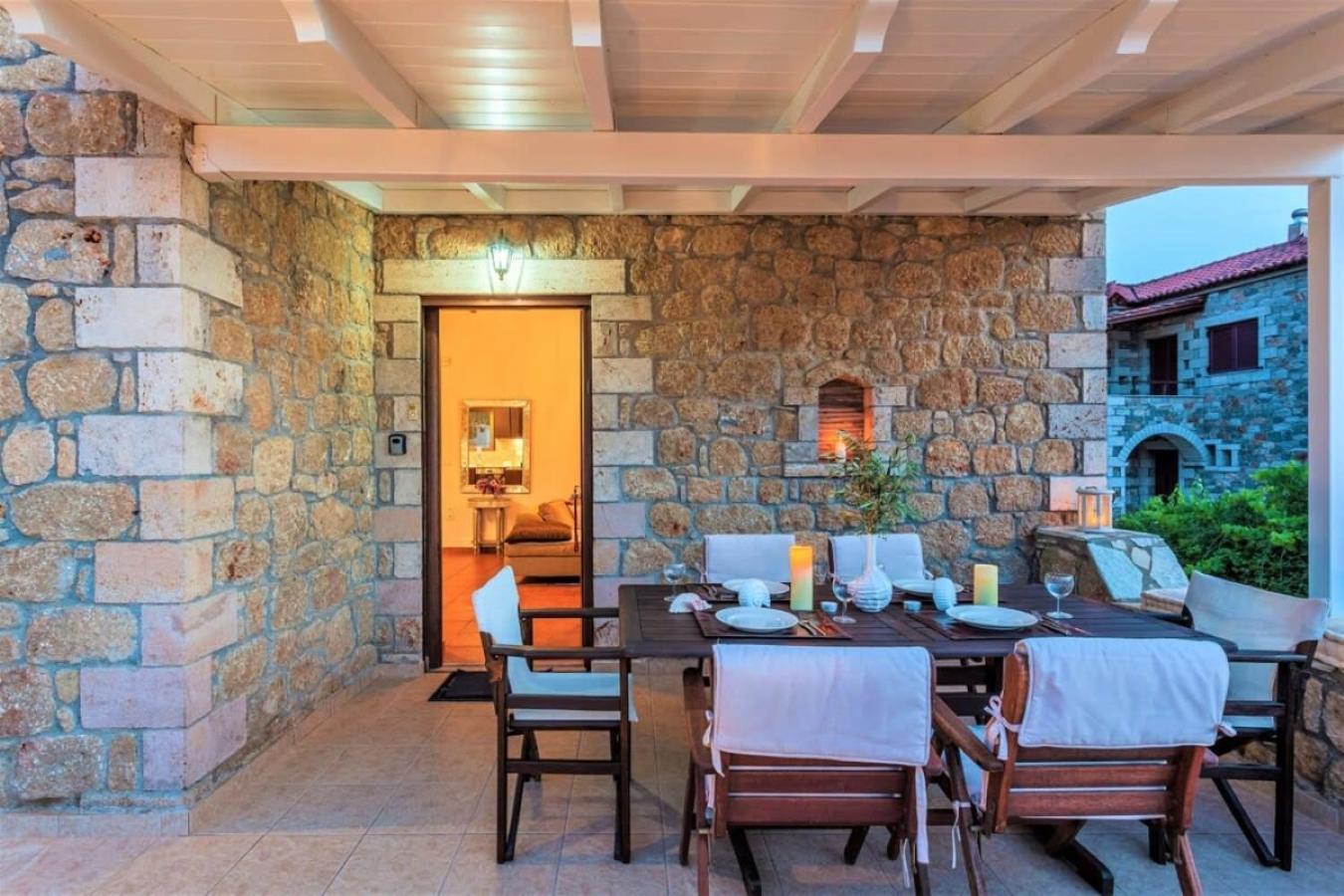 Mani's Aura Seaside-spacious Summer Retreat * Kotronion (West Mani)