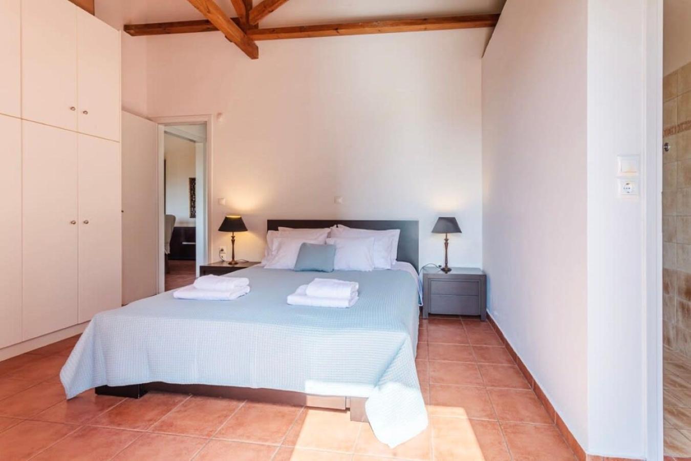 Mani's Aura Seaside-spacious Summer Retreat Apartment Kotronion (West Mani)