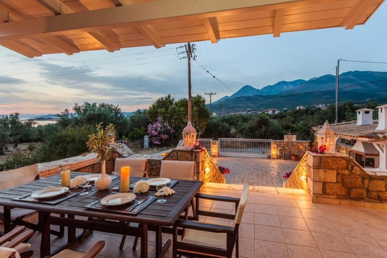 Mani's Aura Seaside-spacious Summer Retreat