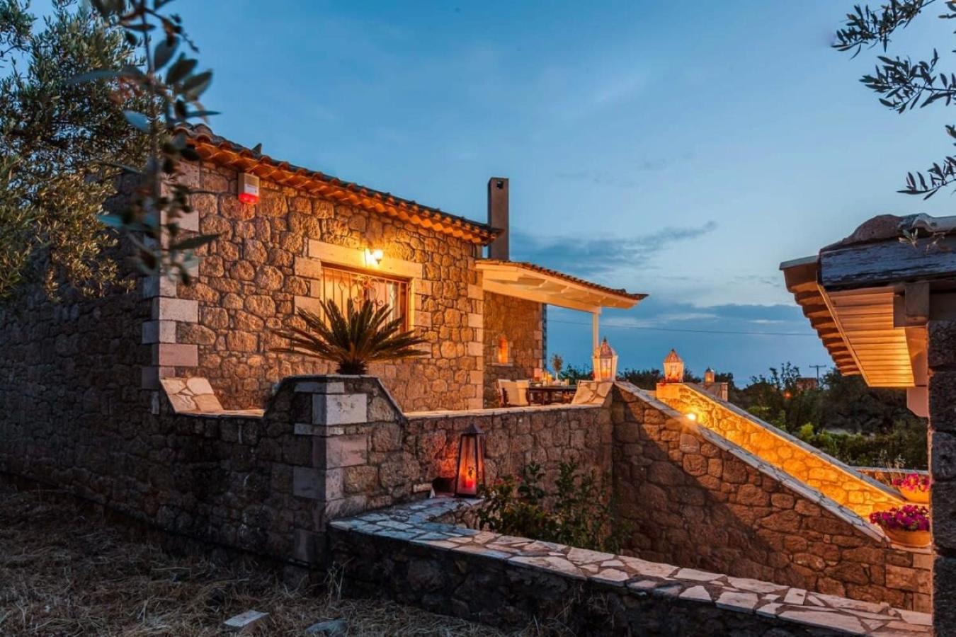 Mani's Aura Seaside-spacious Summer Retreat * Kotronion (West Mani)