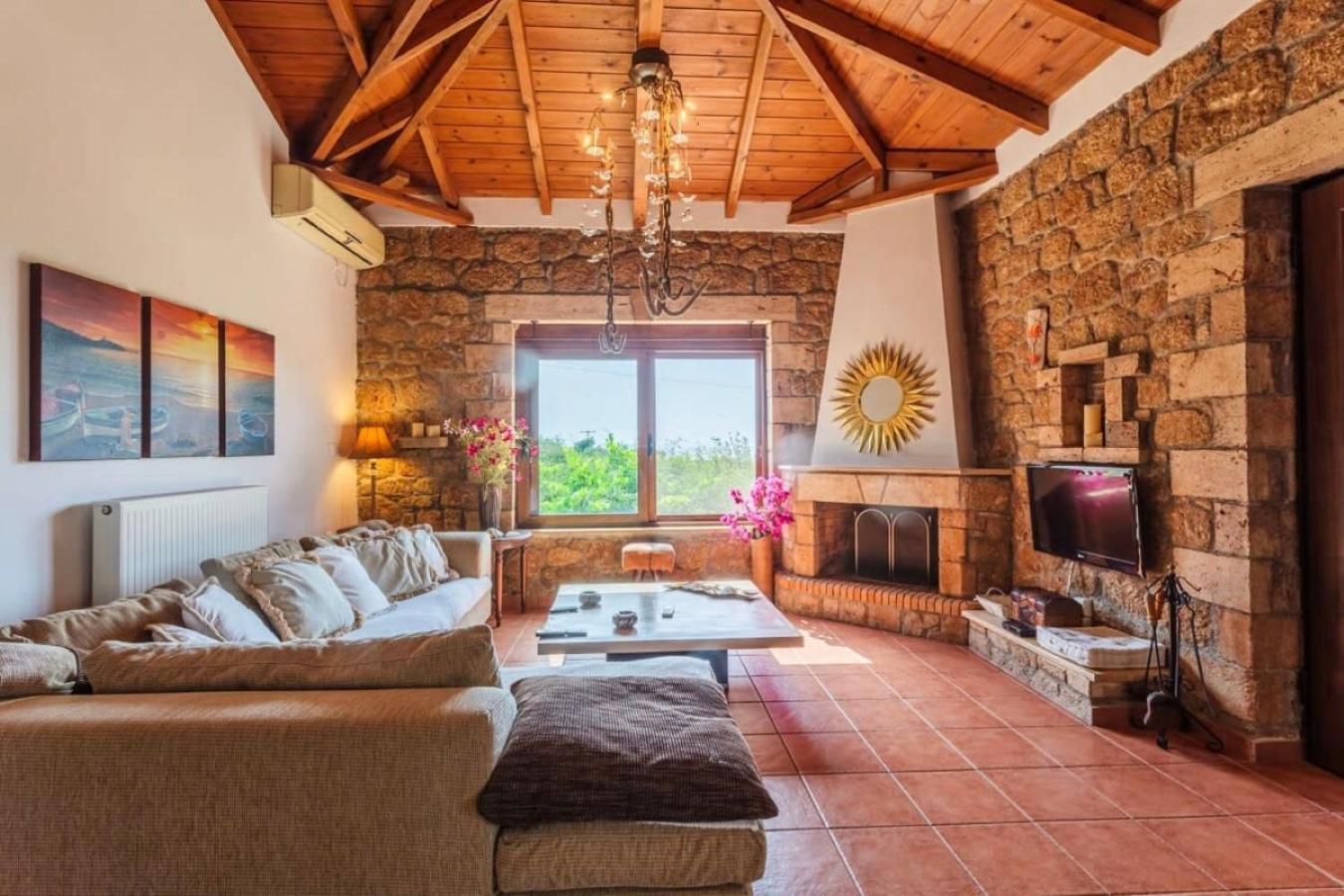 Mani's Aura Seaside-spacious Summer Retreat Kotronion (West Mani)