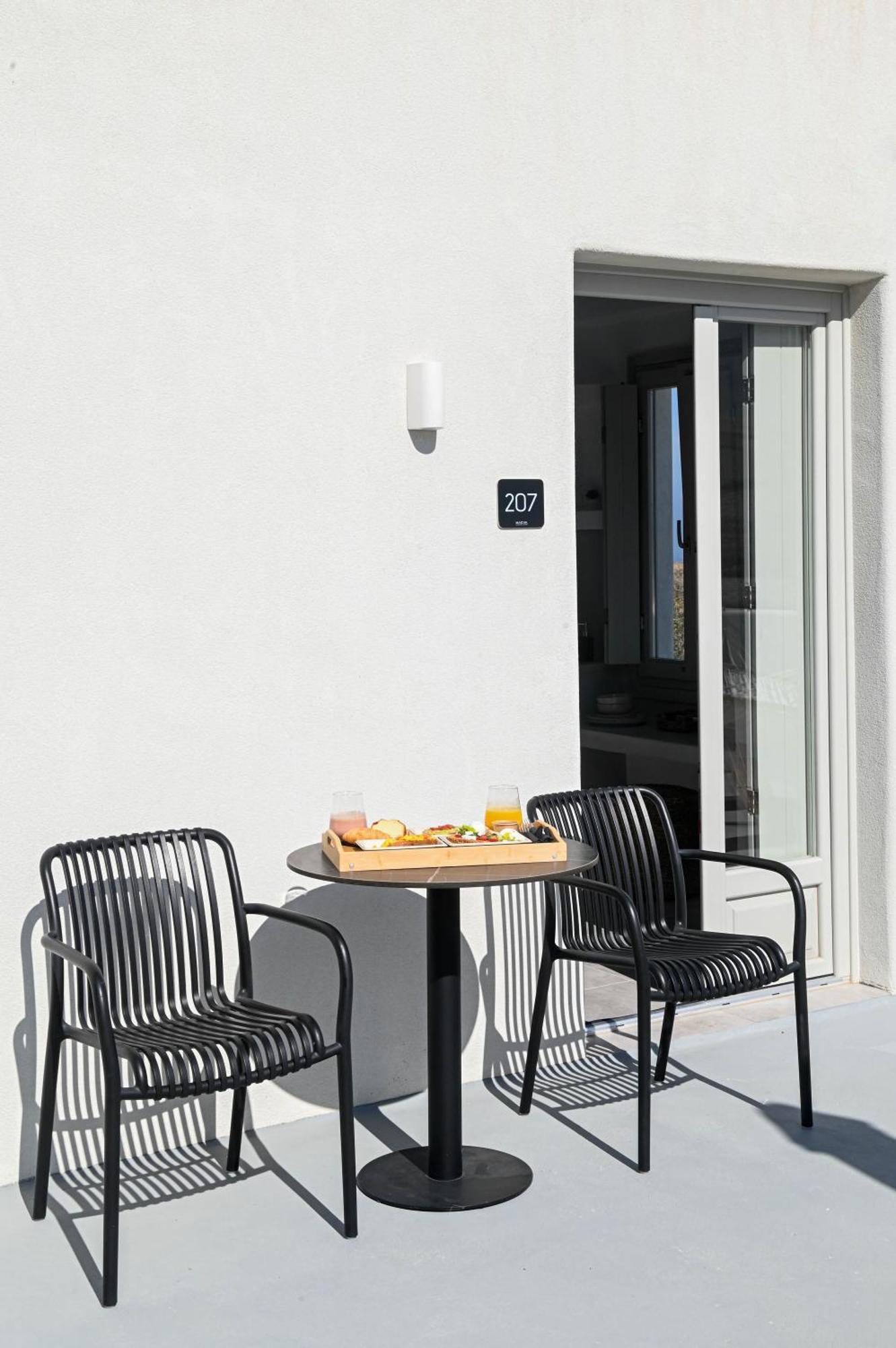 Maeva Santorini Pyrgos Kallistis