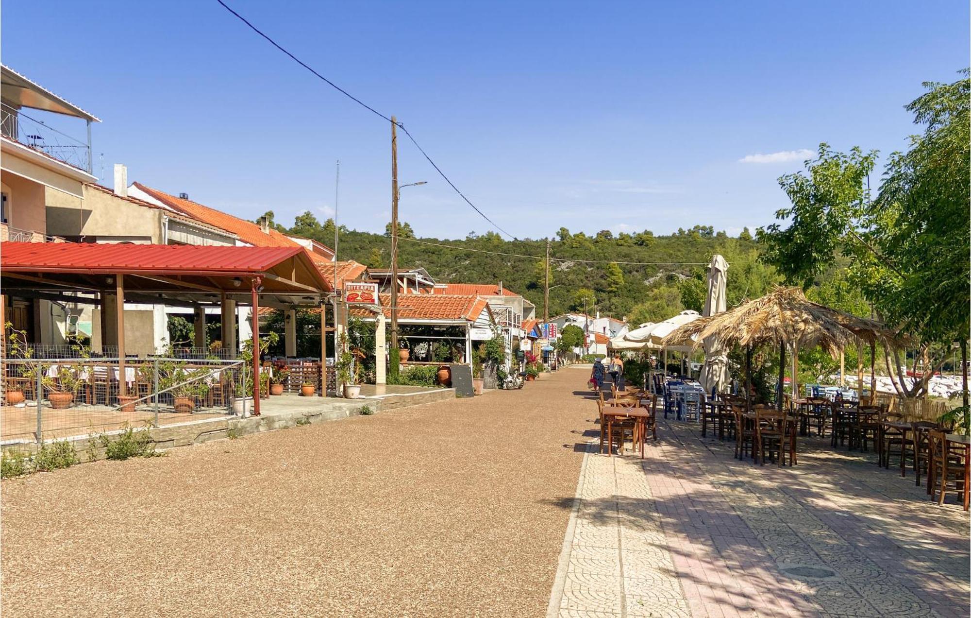 Awesome In Evia With Kitchen Holiday home