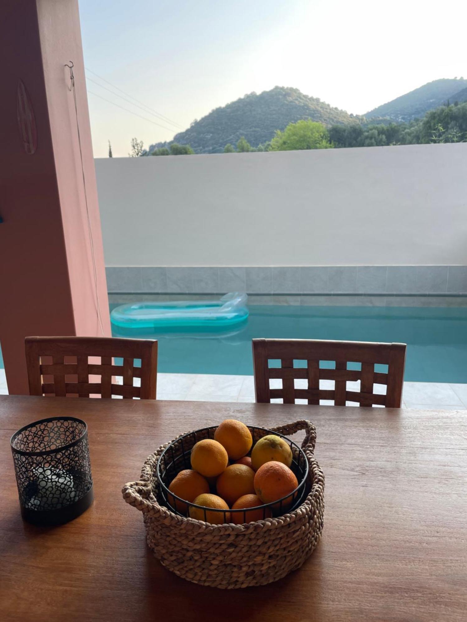 Cute With Private Pool Apartment Palairos