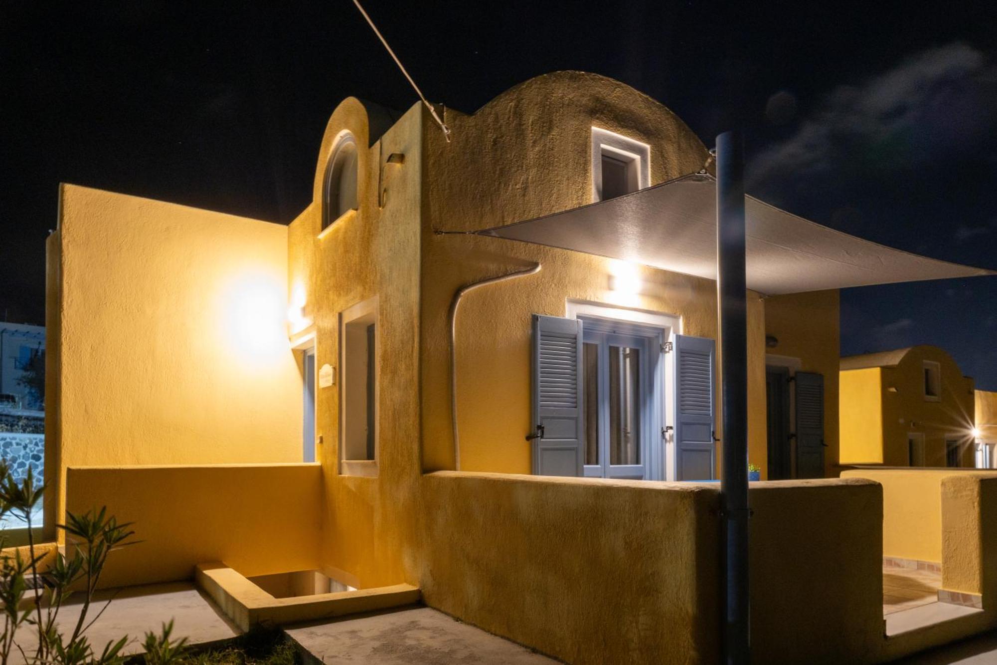 Kirina Private Traditional House