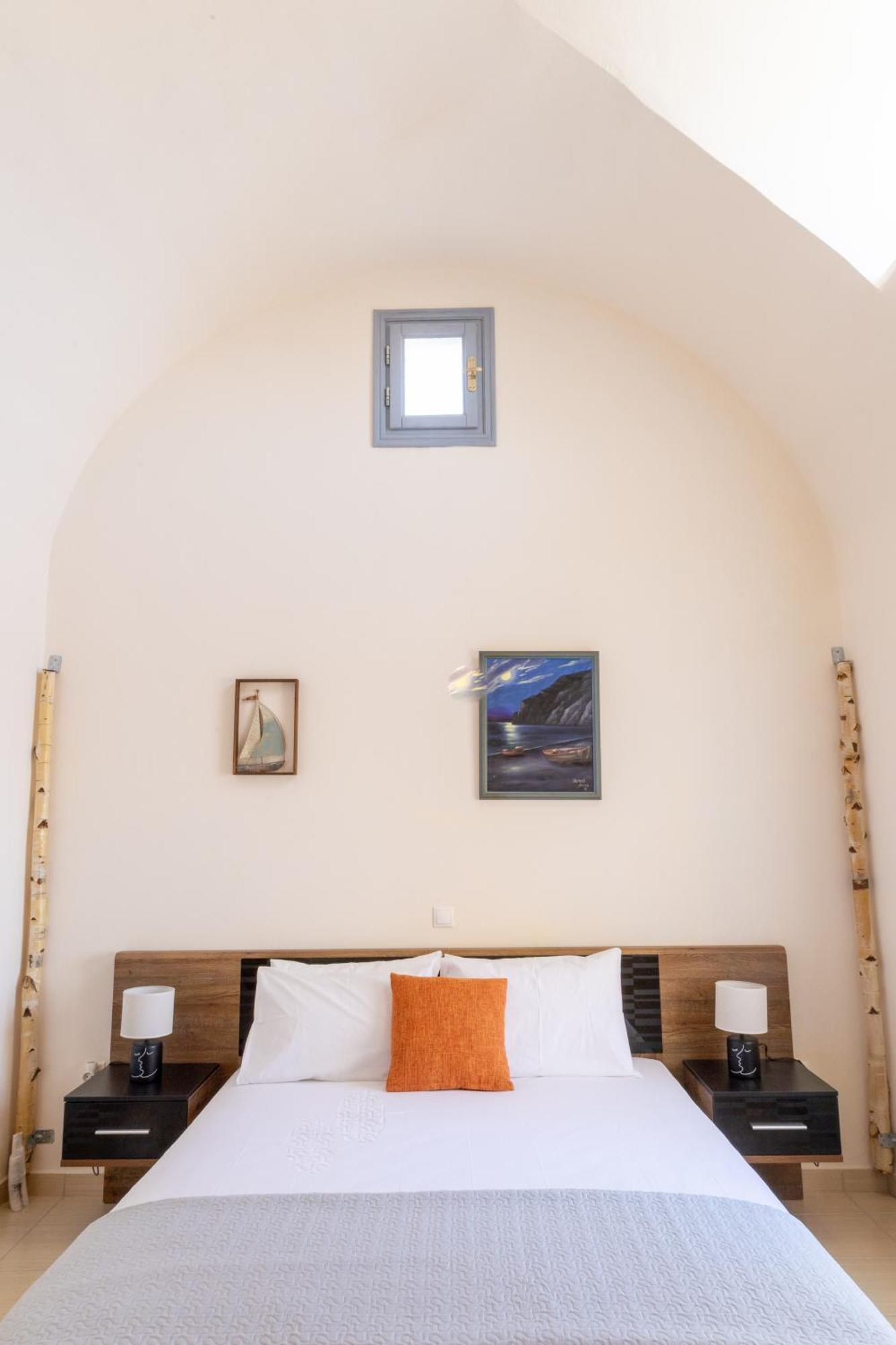 Kirina Private Traditional House Holiday home Kamari (Santorini)