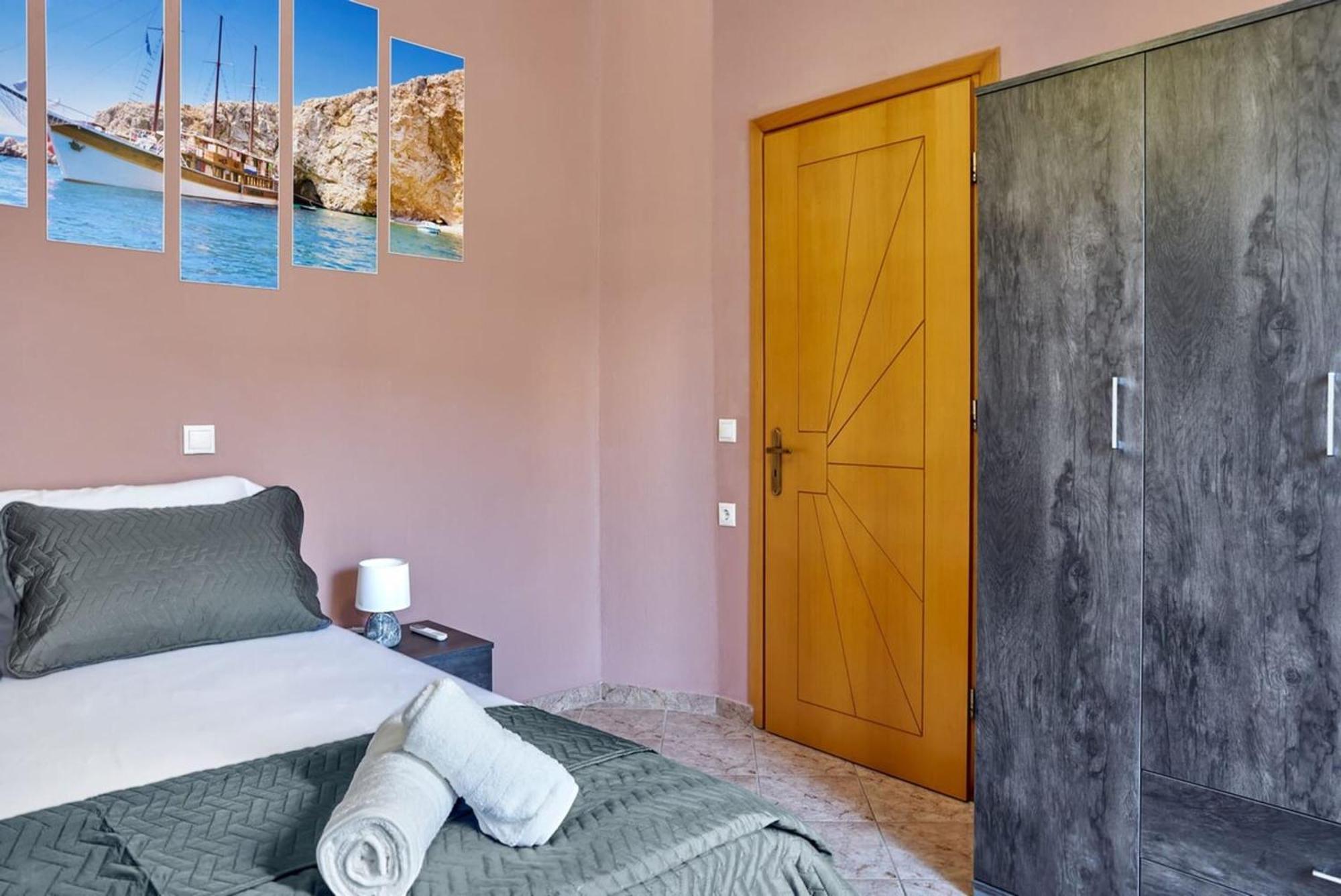 Middle Of Crete Apartment *