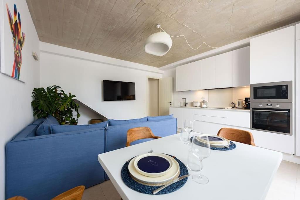Akoya Pearl - Sea Front *