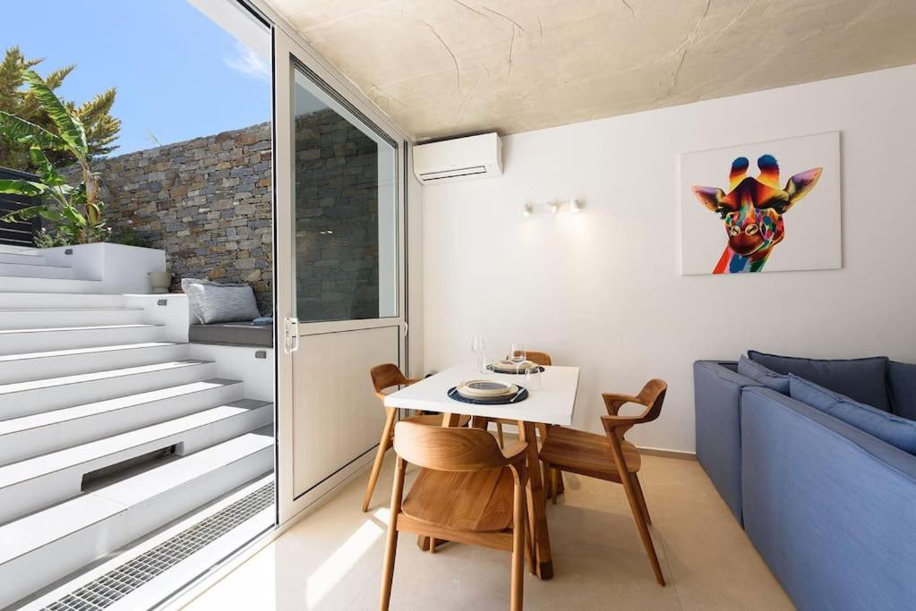 Akoya Pearl - Sea Front Villa Ambelas
