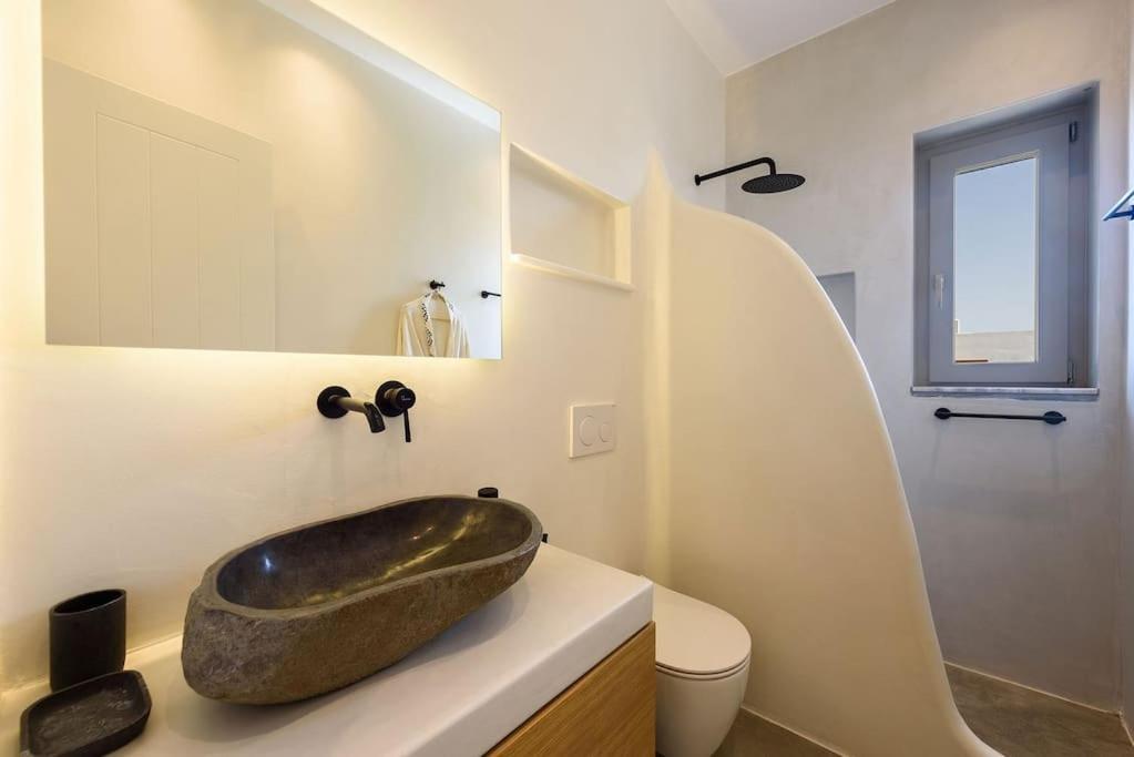 Akoya Pearl - Sea Front Villa *