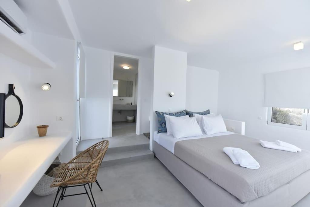 Villa Aethereal With Private Pool And Town Views *