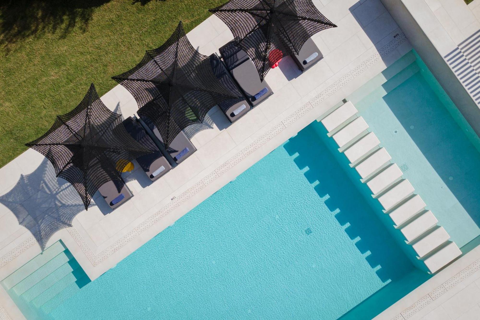 Vel Aegina Villa *