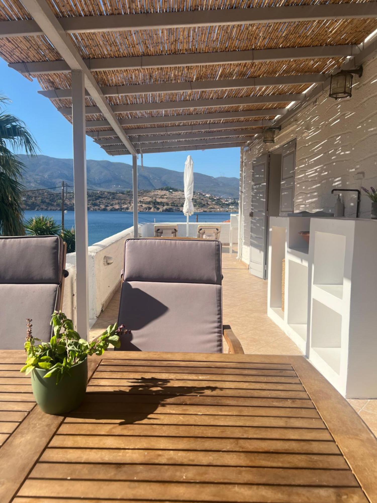 Island Apartment Poros Town
