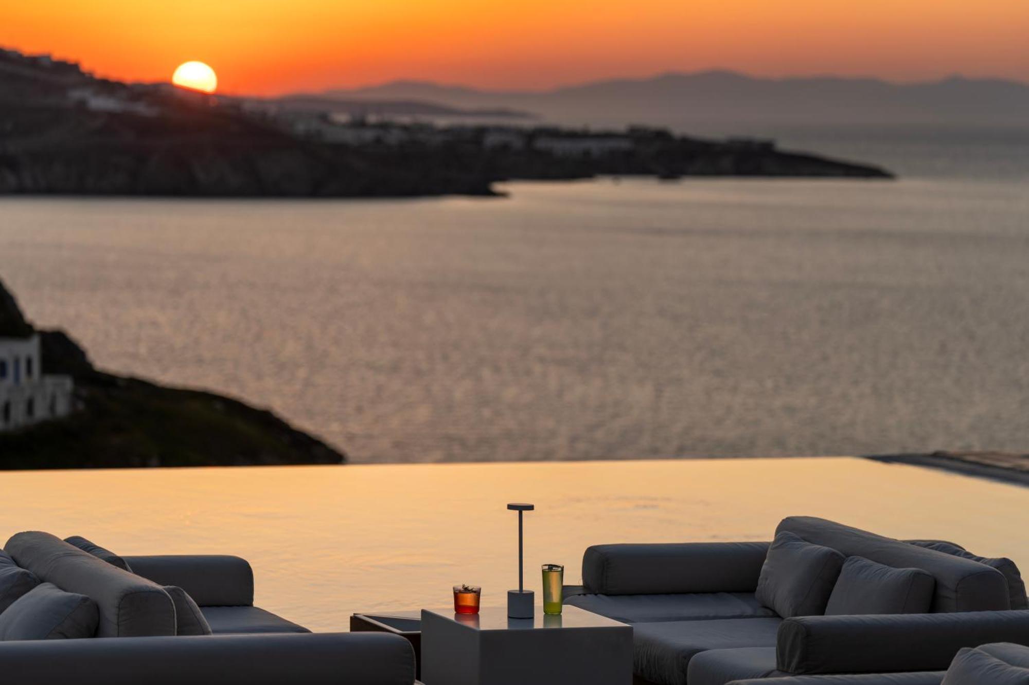 Hotel Bill&coo Mykonos-the Leading Of The World (adults Only) 5*