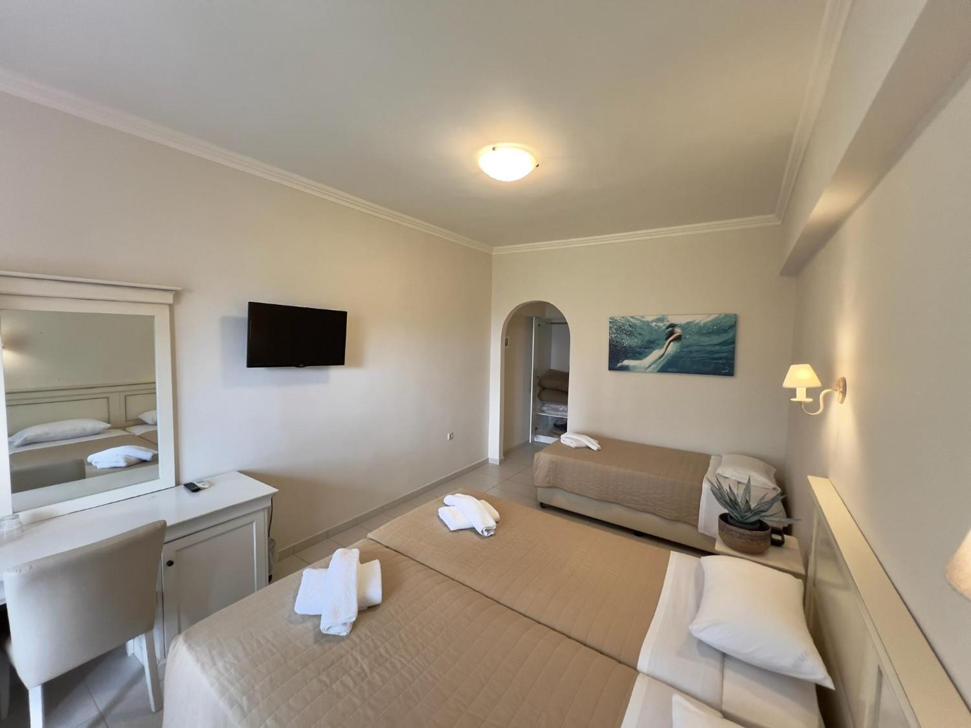 Philoxenia Hotel 3*