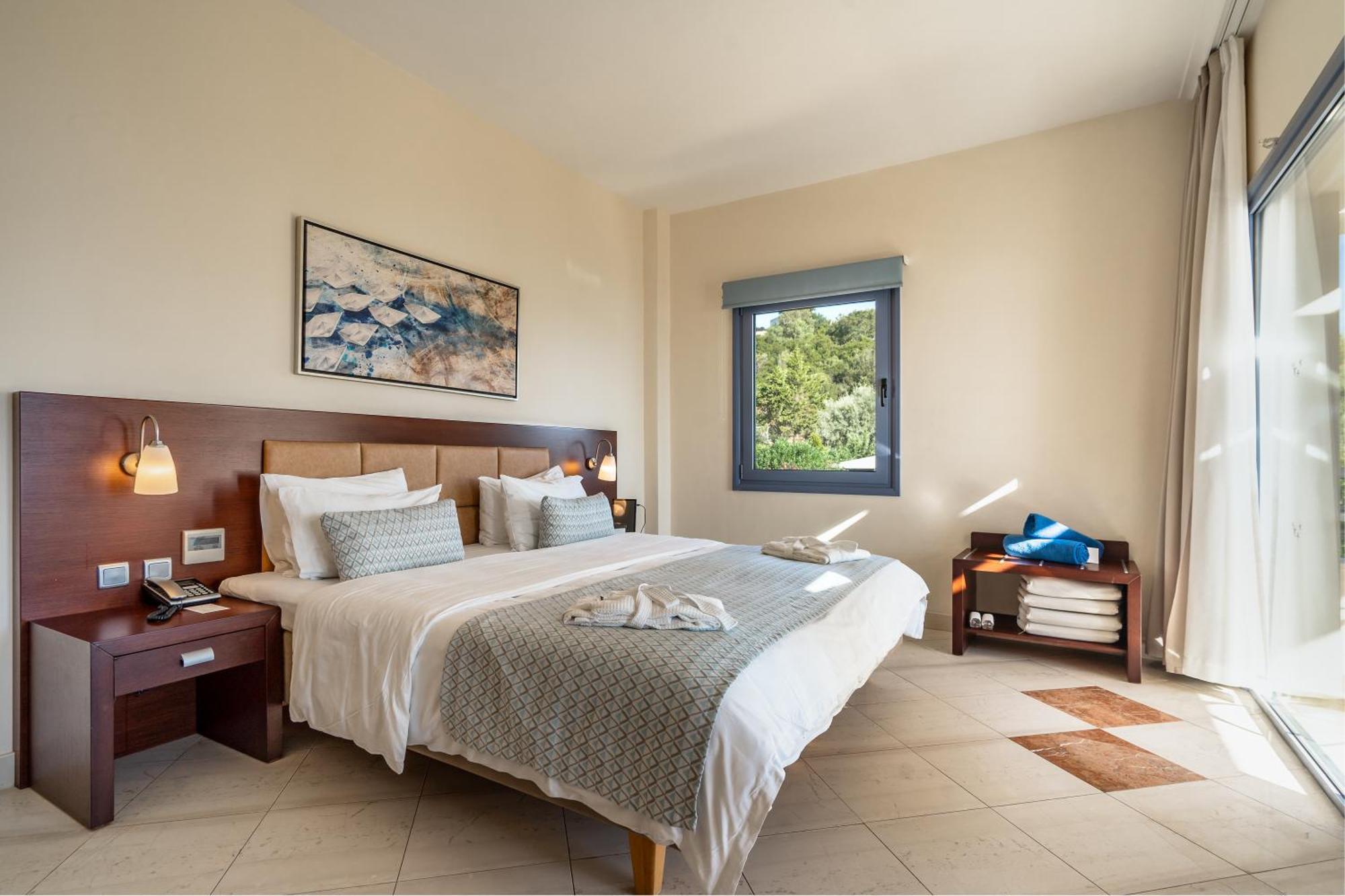 Porto Galini Seaside & Resort