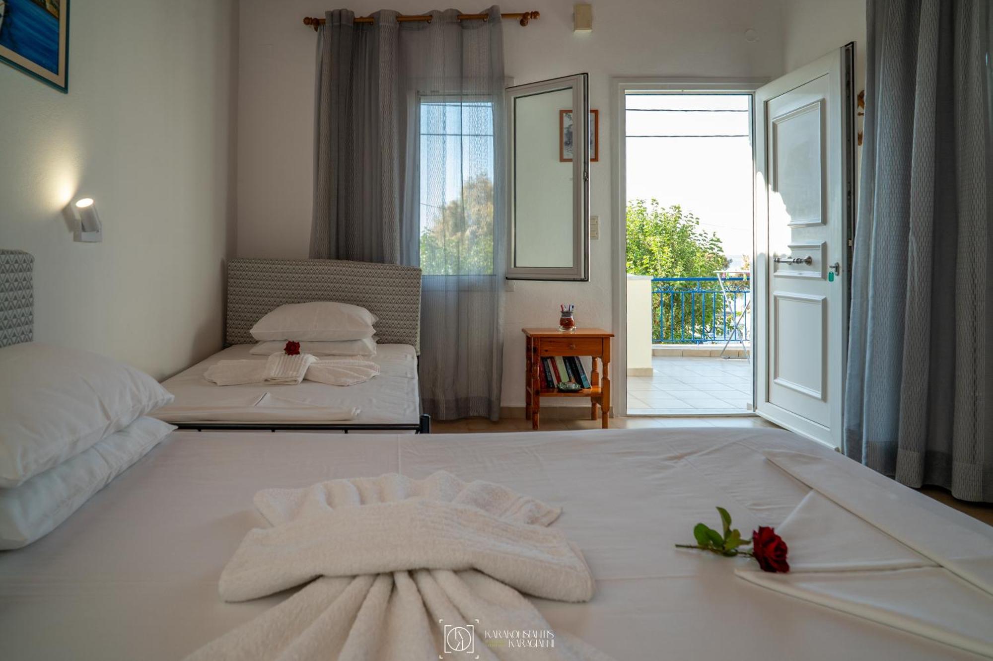 Elli & Apartment Marathokampos