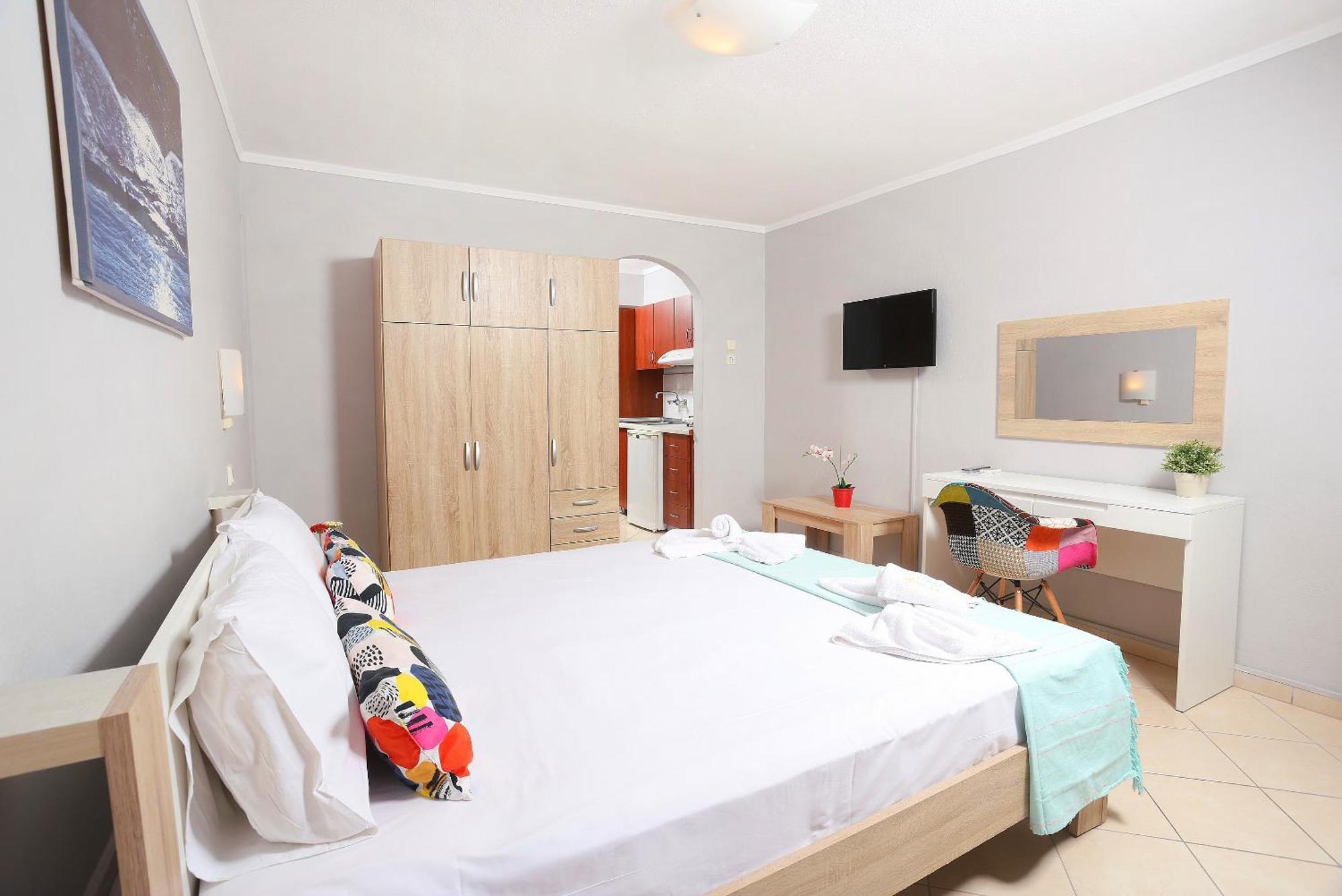 Asteras Aparthotel 2*