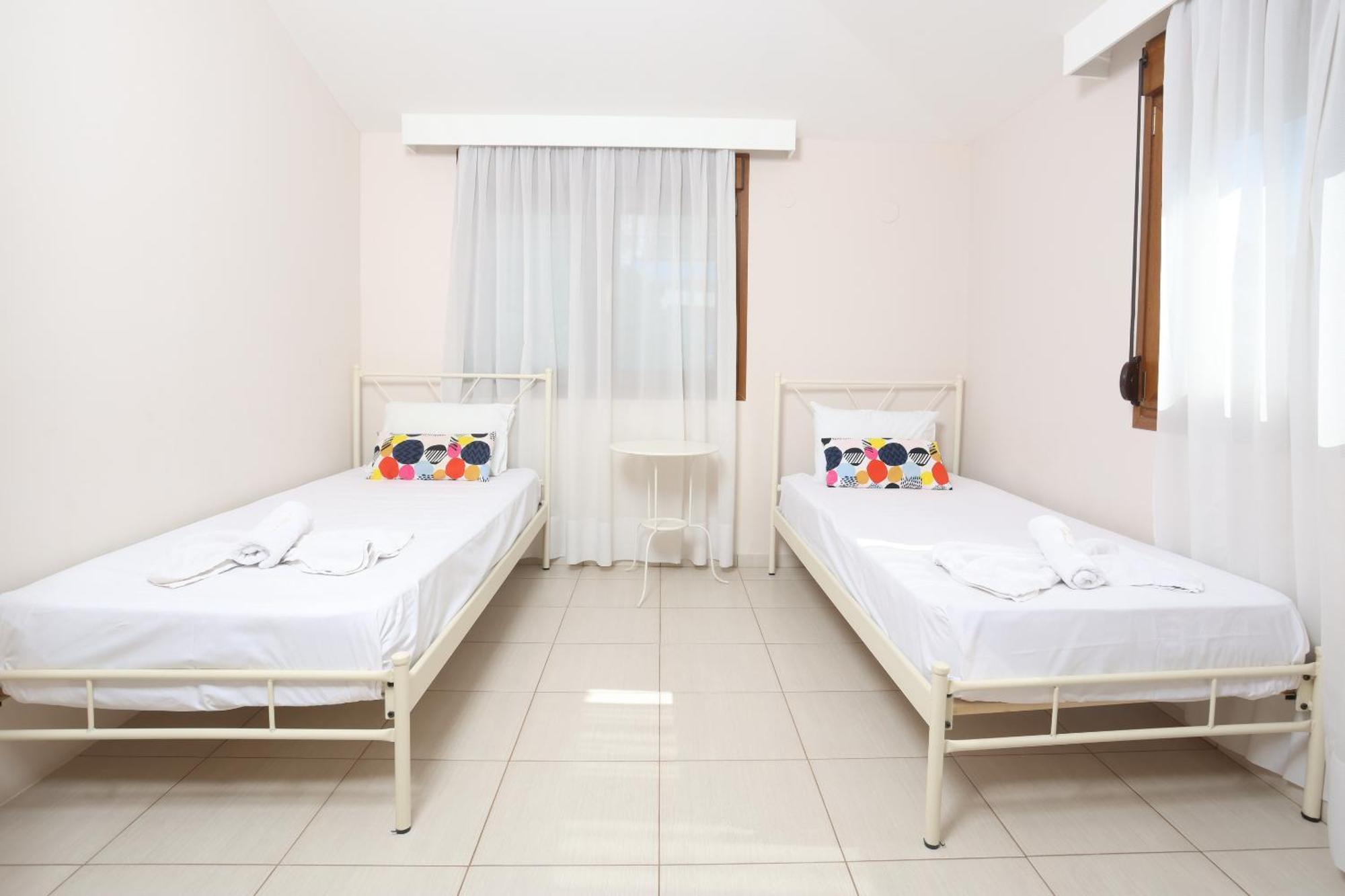 Aparthotel Asteras 2*