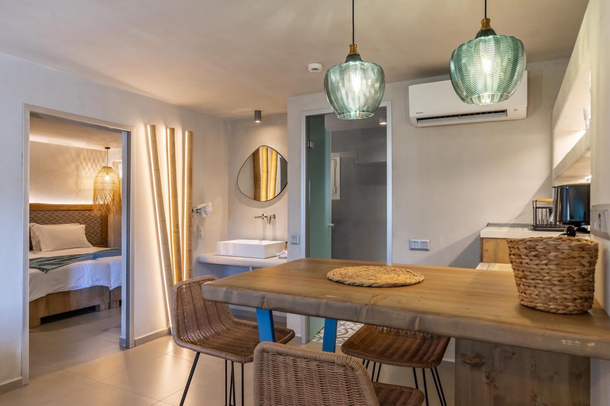 Aparthotel Sunrise Village Skopelos Town