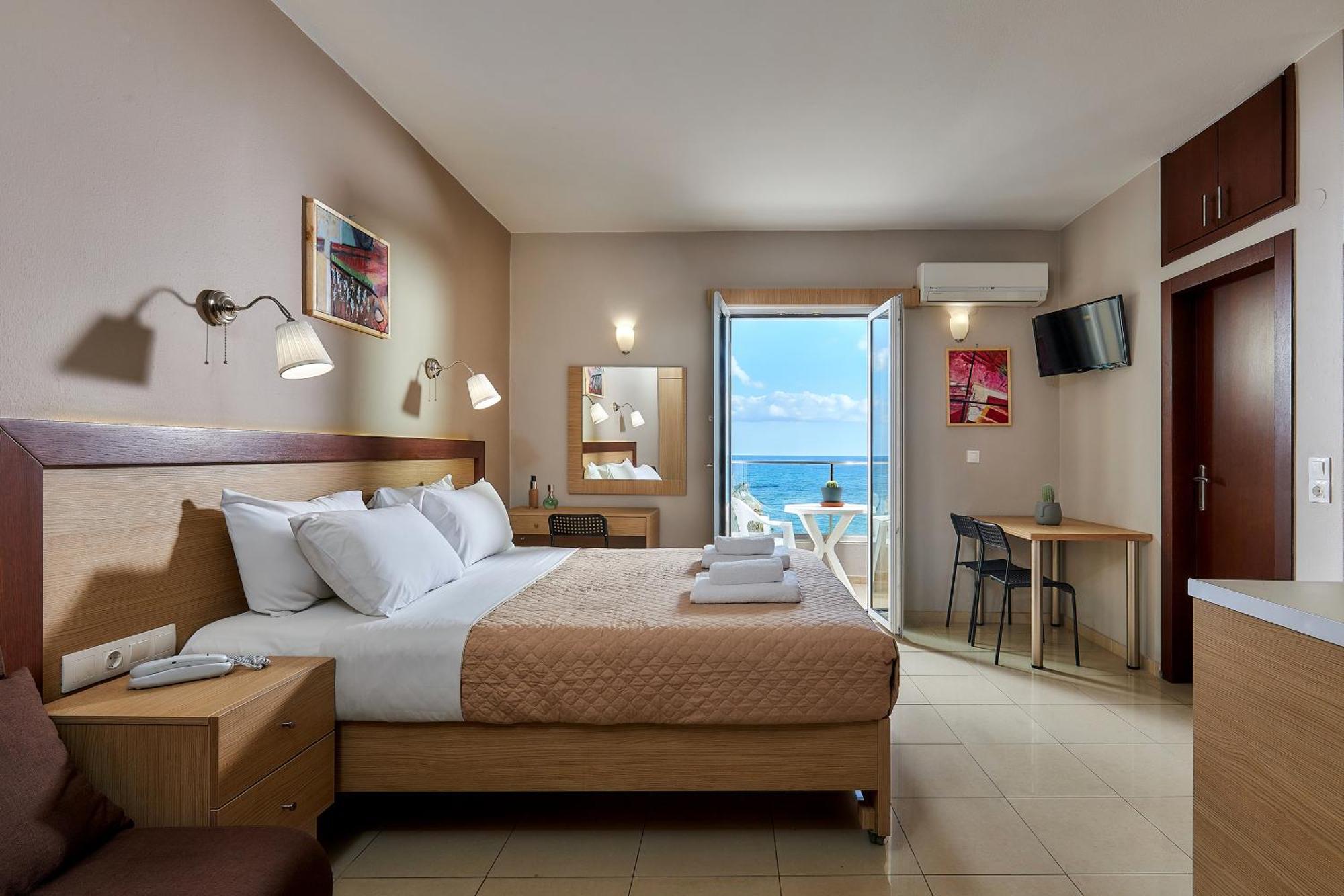 Dorian Boutique Hotel-Apartments 3*