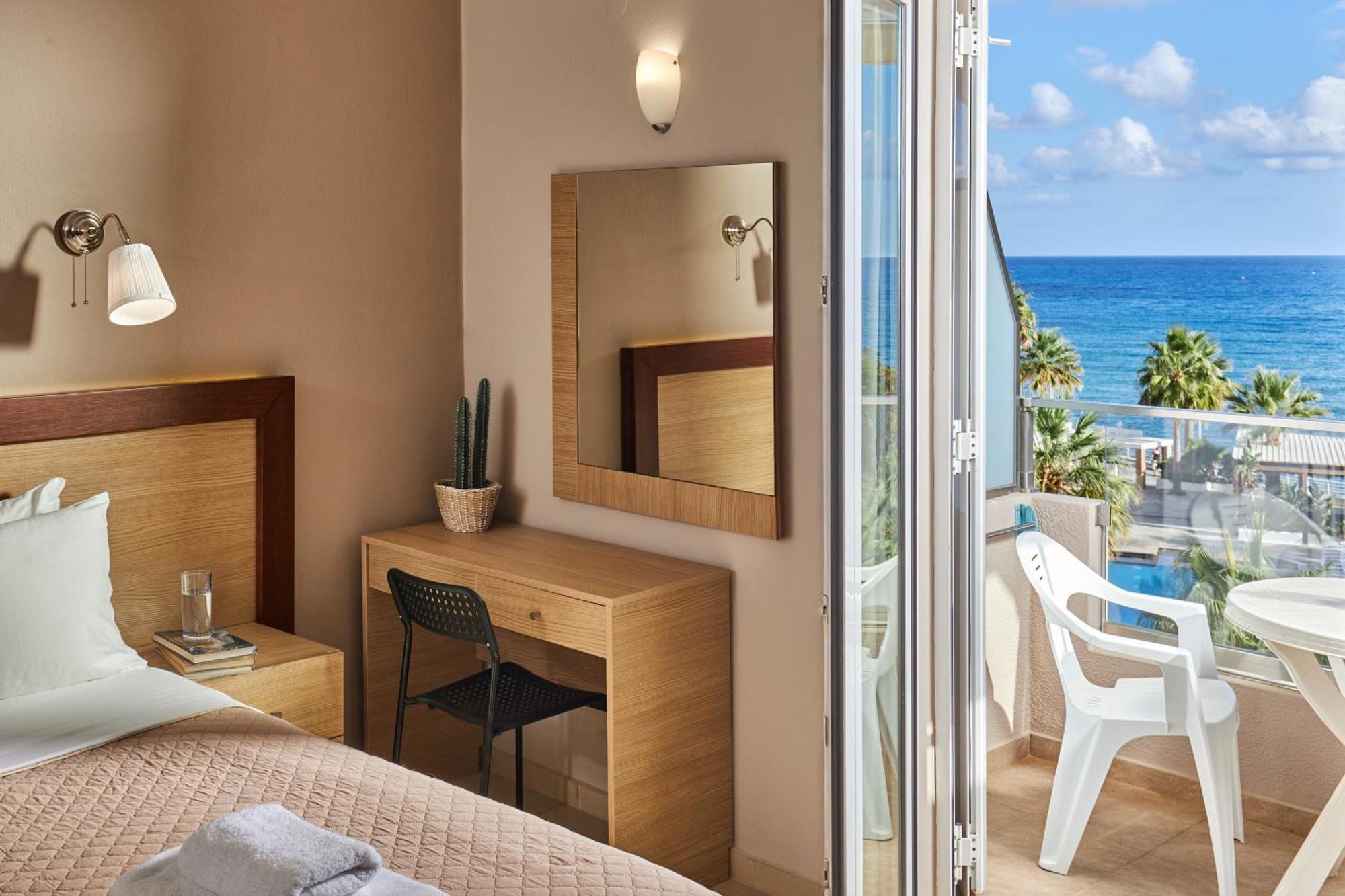 Dorian Boutique Hotel-Apartments Hotel Hersonissos (Crete)