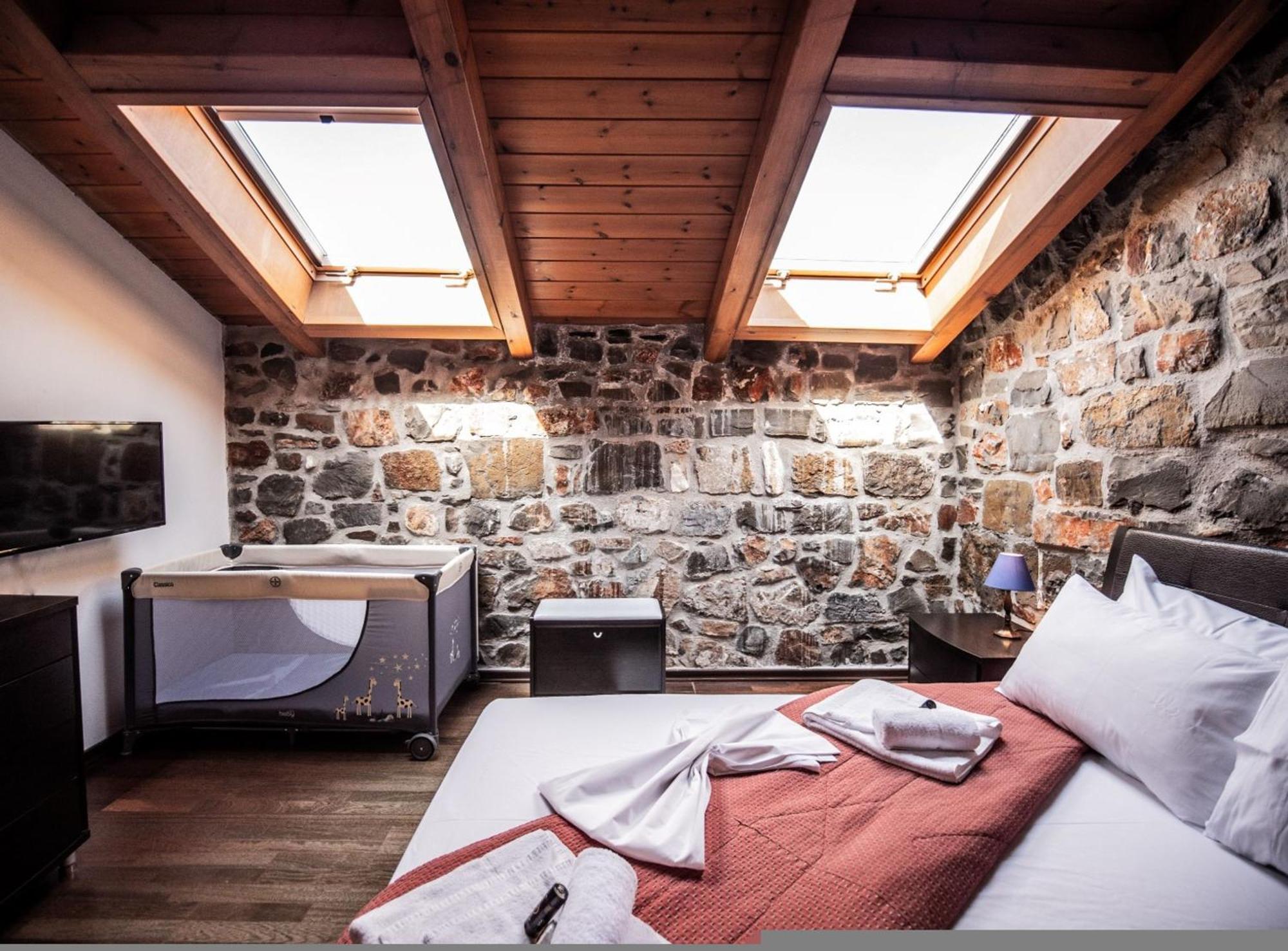 Gaia With Private Pool Villa *