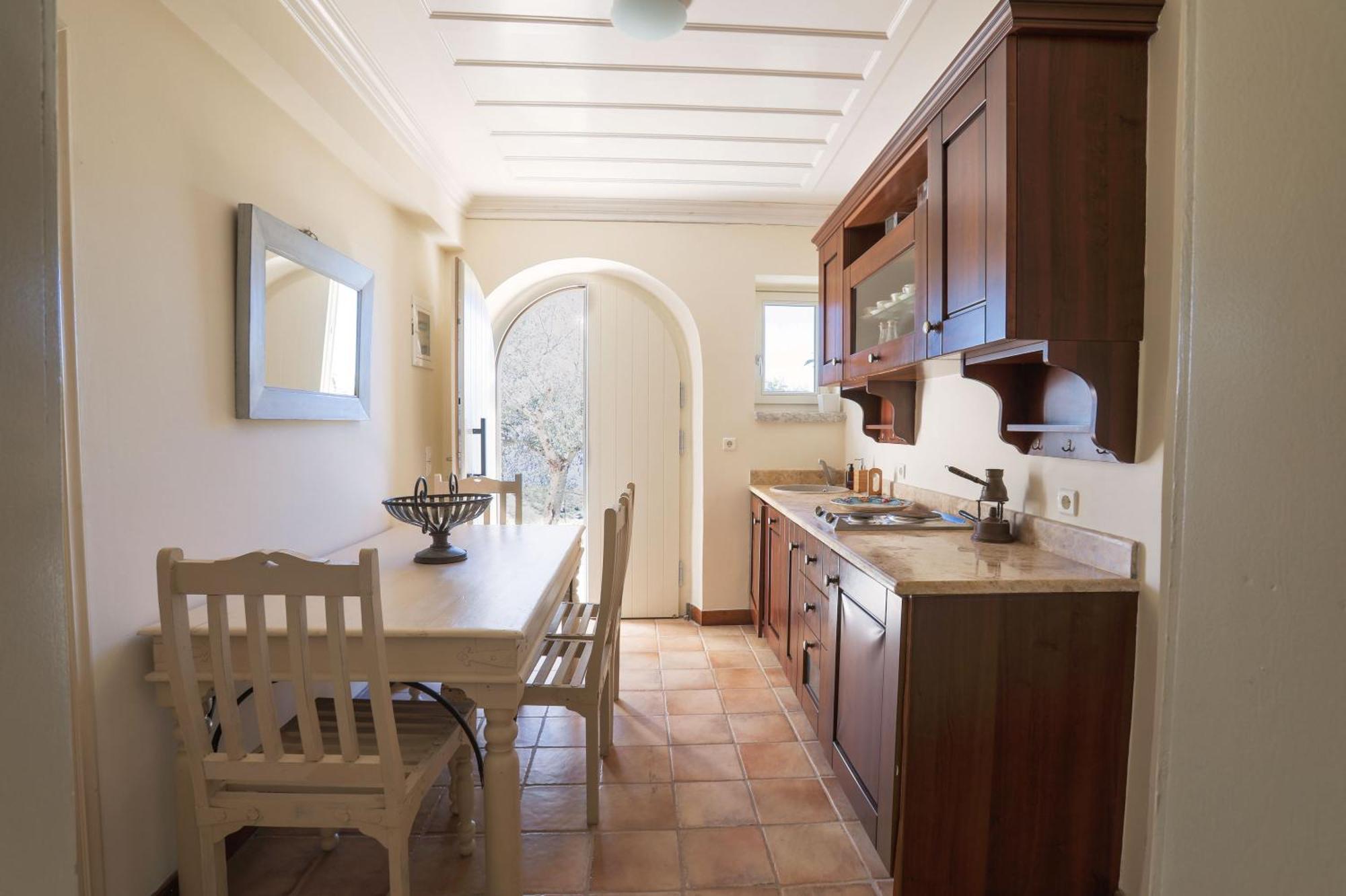 Urania Luxury Geofos Villa