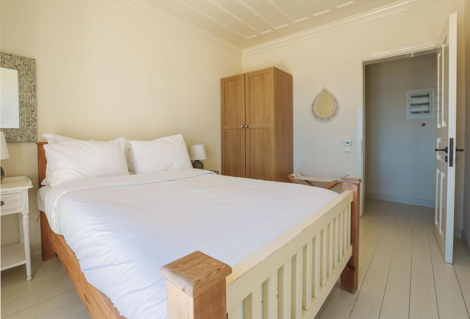Urania Luxury Geofos * Pondi