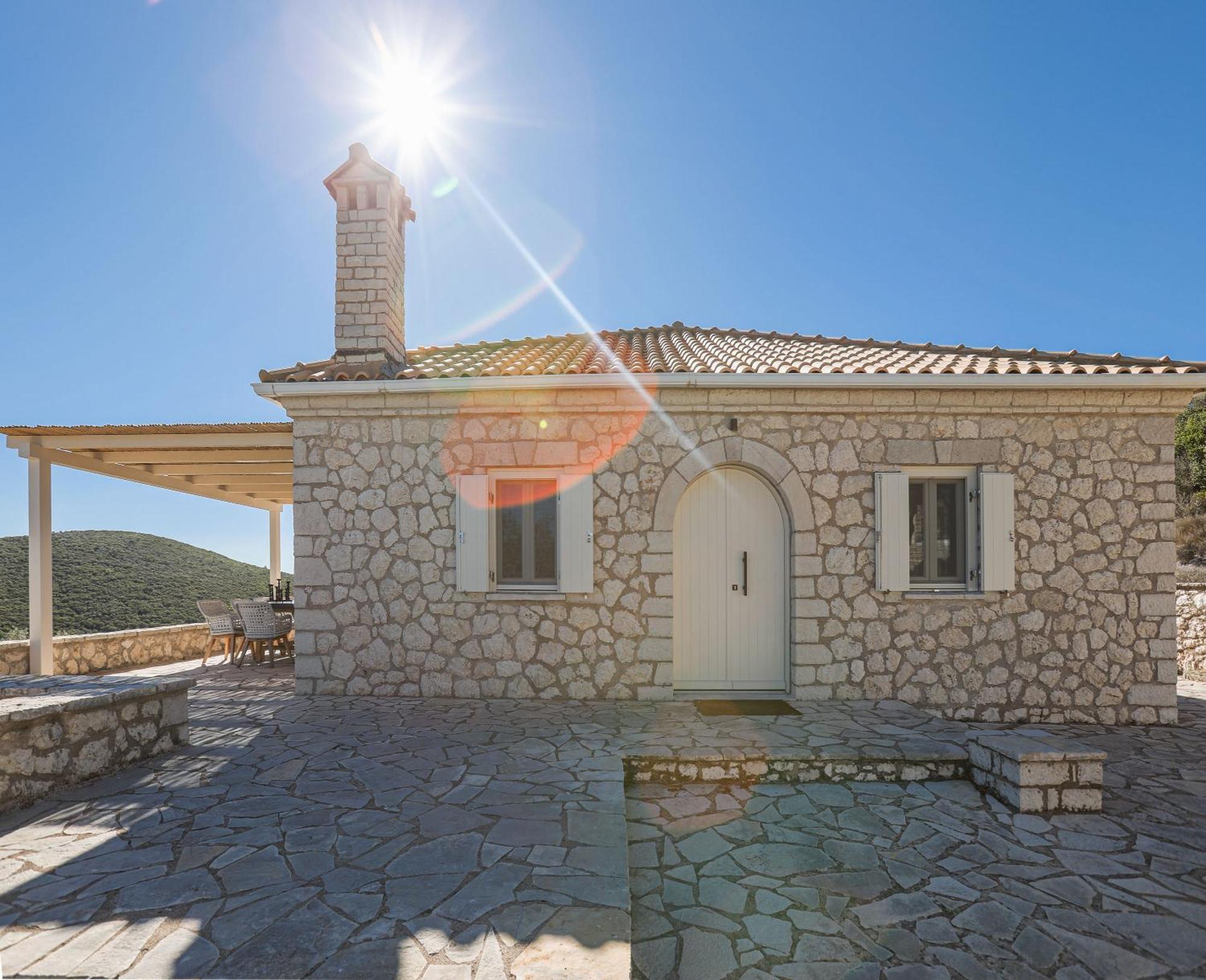 Villa Urania Luxury Geofos Pondi