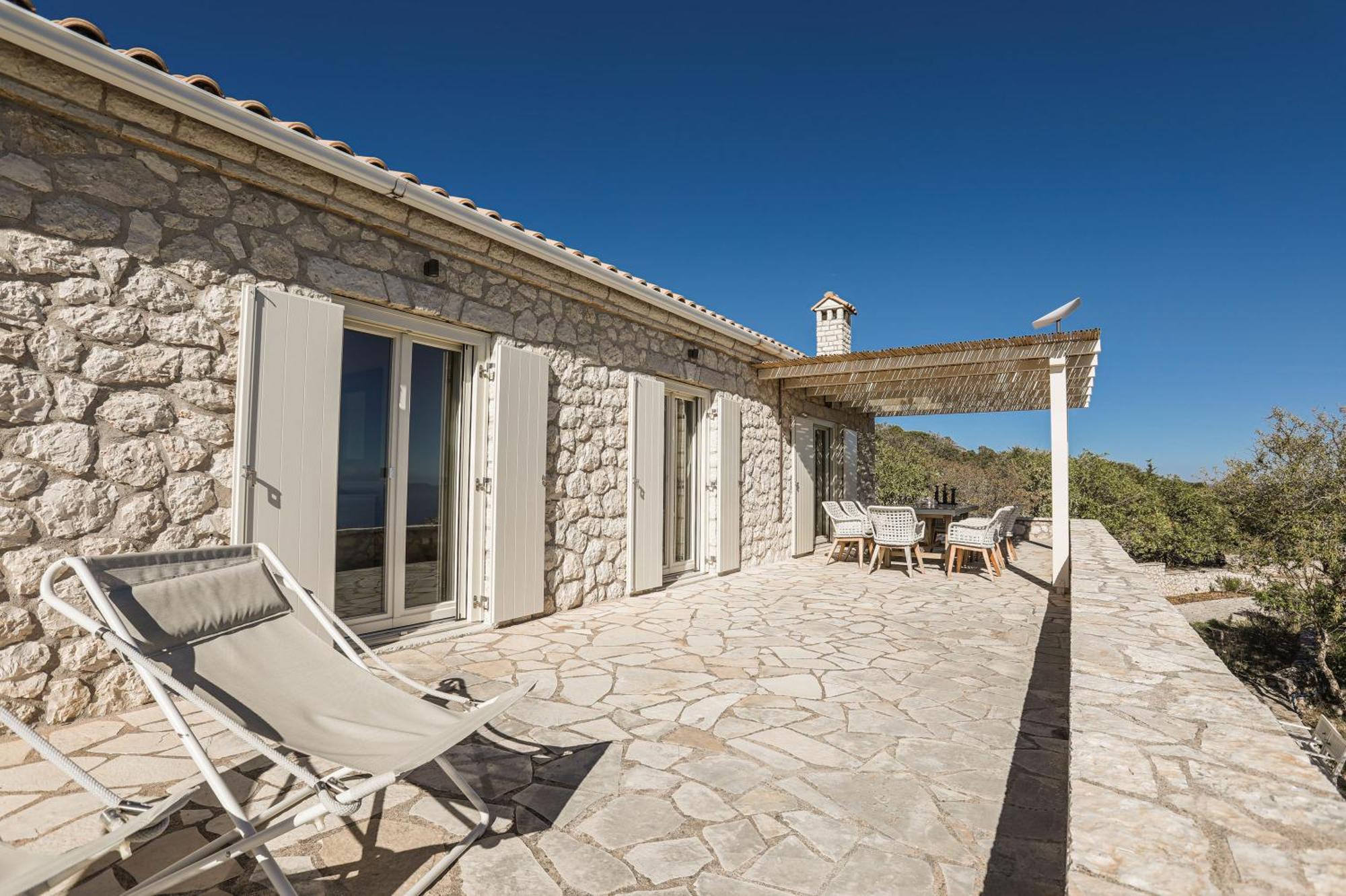 Urania Luxury Geofos Villa *