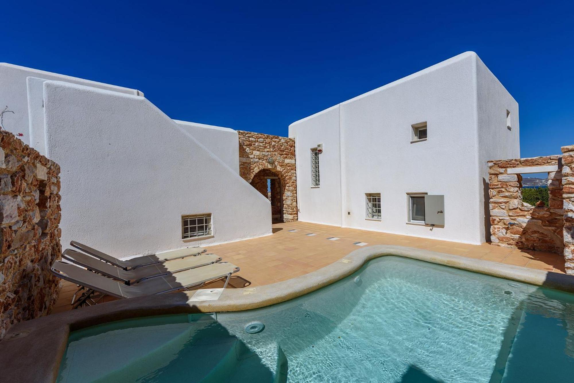 Seaside With Hot Tub, Vineyard, Shared Pool And View * Parikia (Paros)
