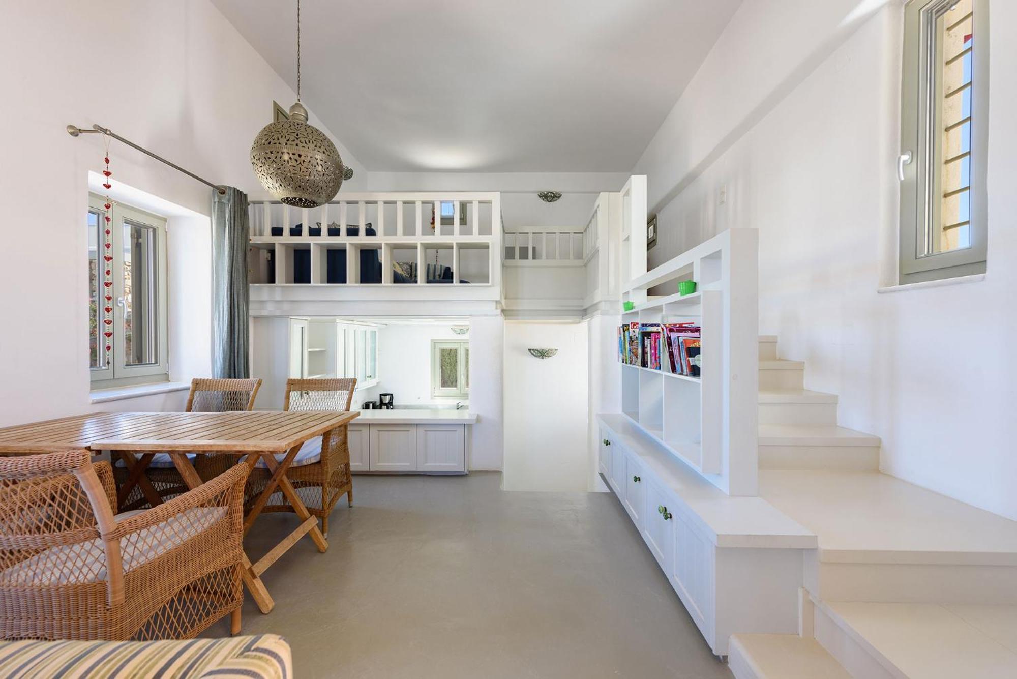 Seaside With Hot Tub, Vineyard, Shared Pool And View Parikia (Paros)
