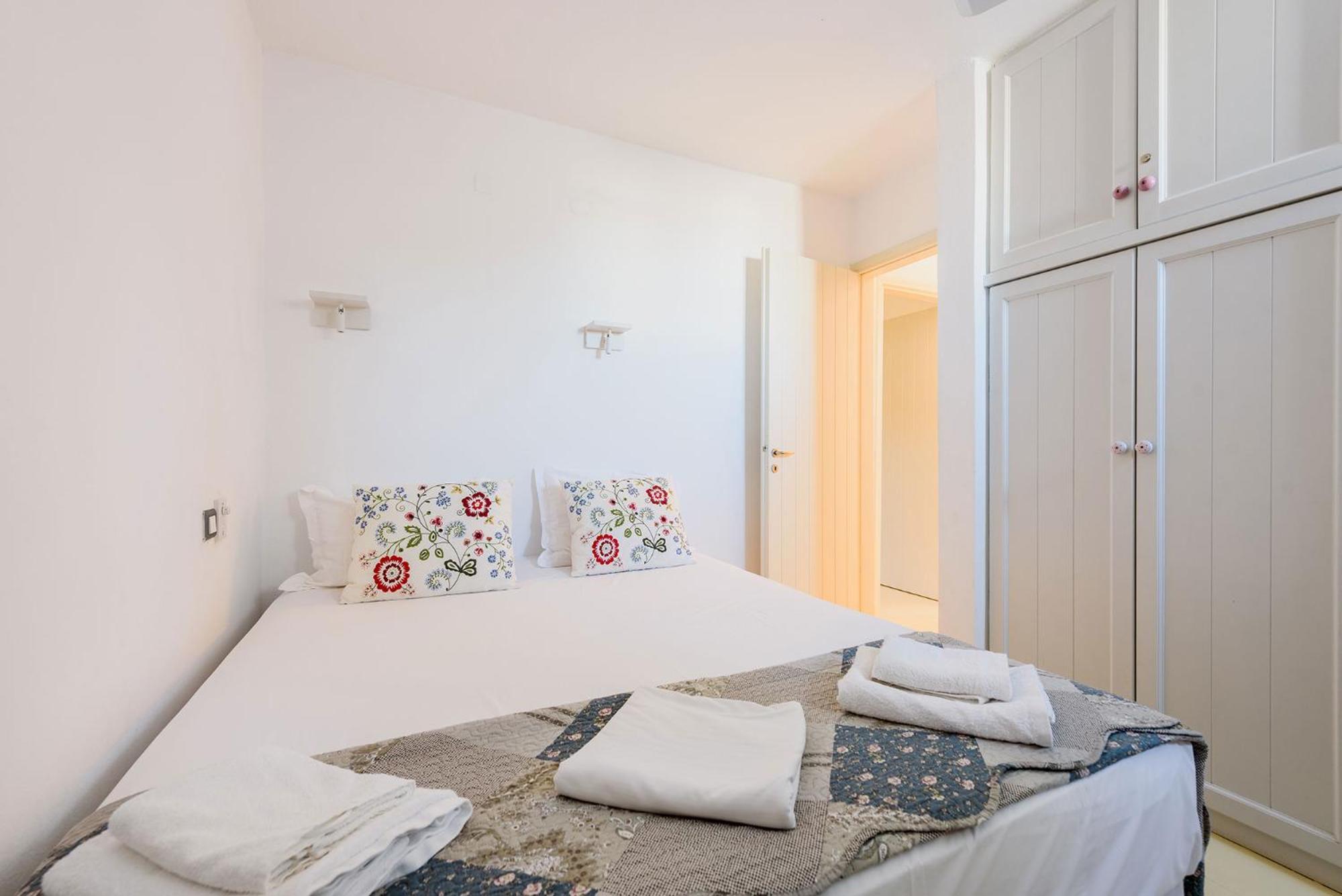 Seaside With Hot Tub, Vineyard, Shared Pool And View * Parikia (Paros)
