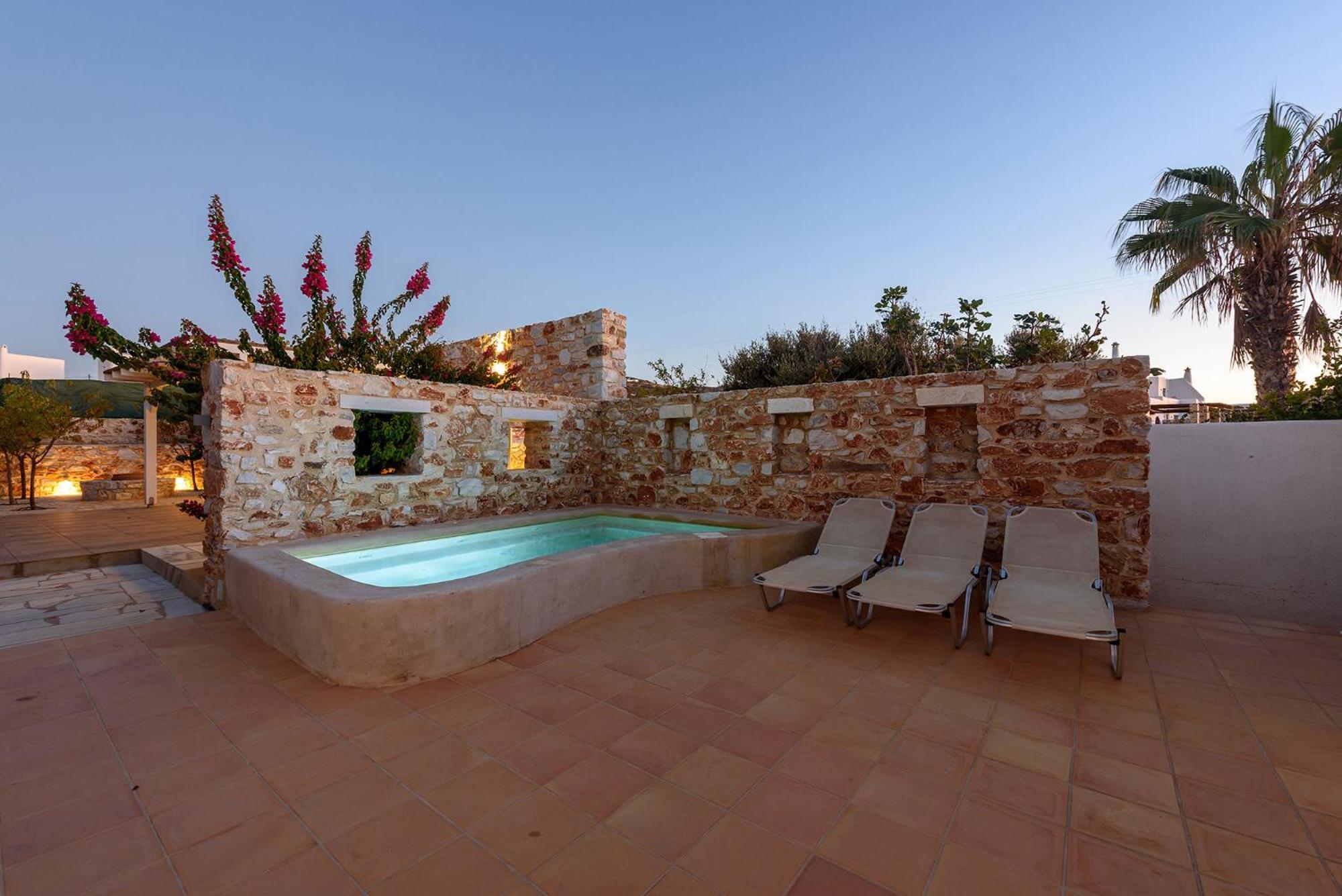 Seaside With Hot Tub, Vineyard, Shared Pool And View Holiday home