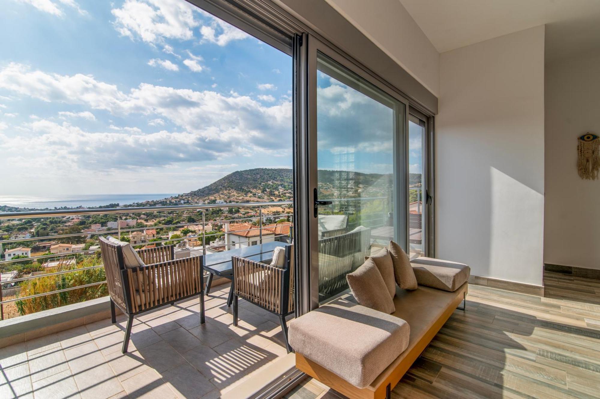 Azzura With Sea View & Private Pool At Athens Riviera