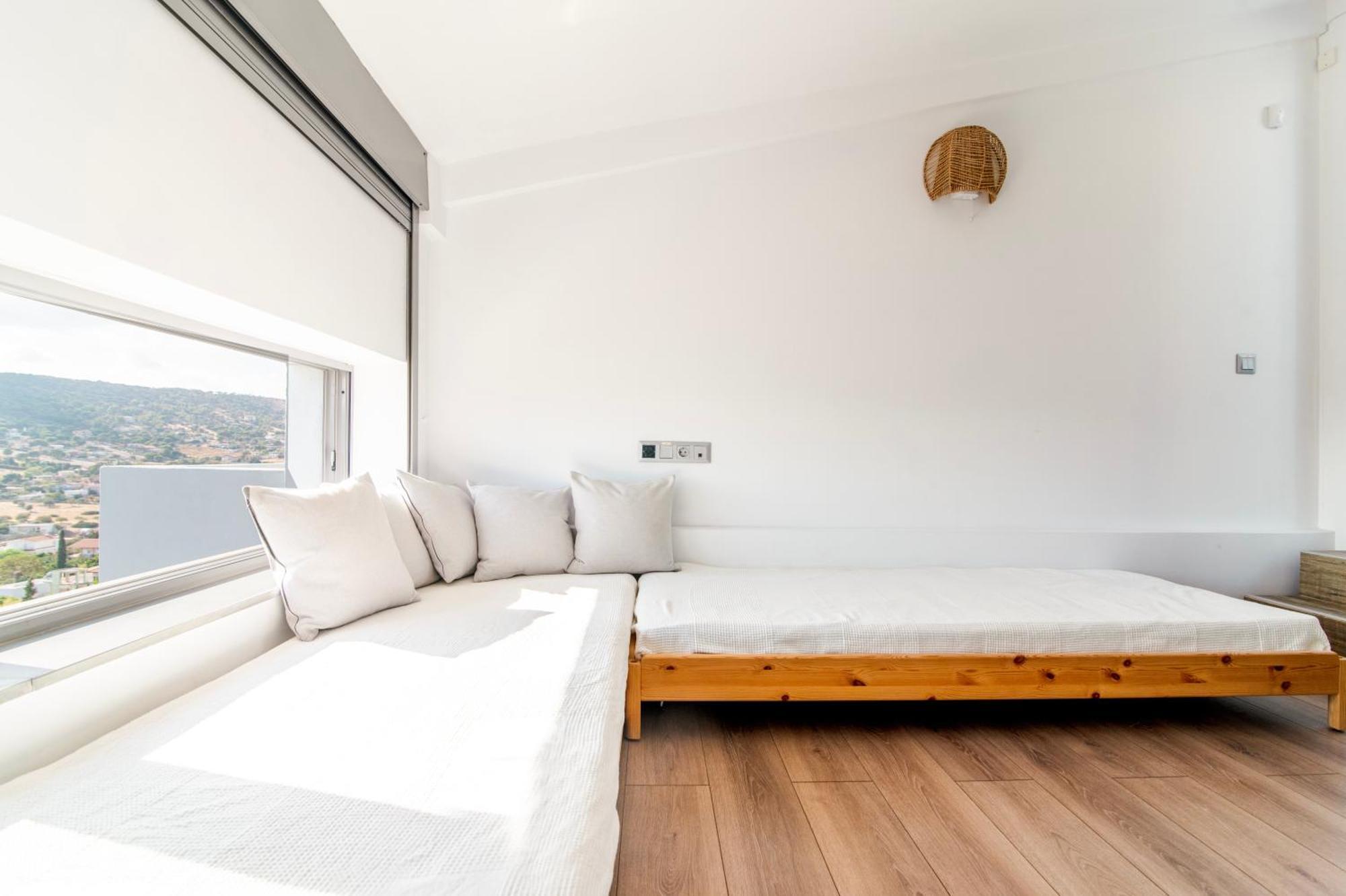 Azzura With Sea View & Private Pool At Athens Riviera
