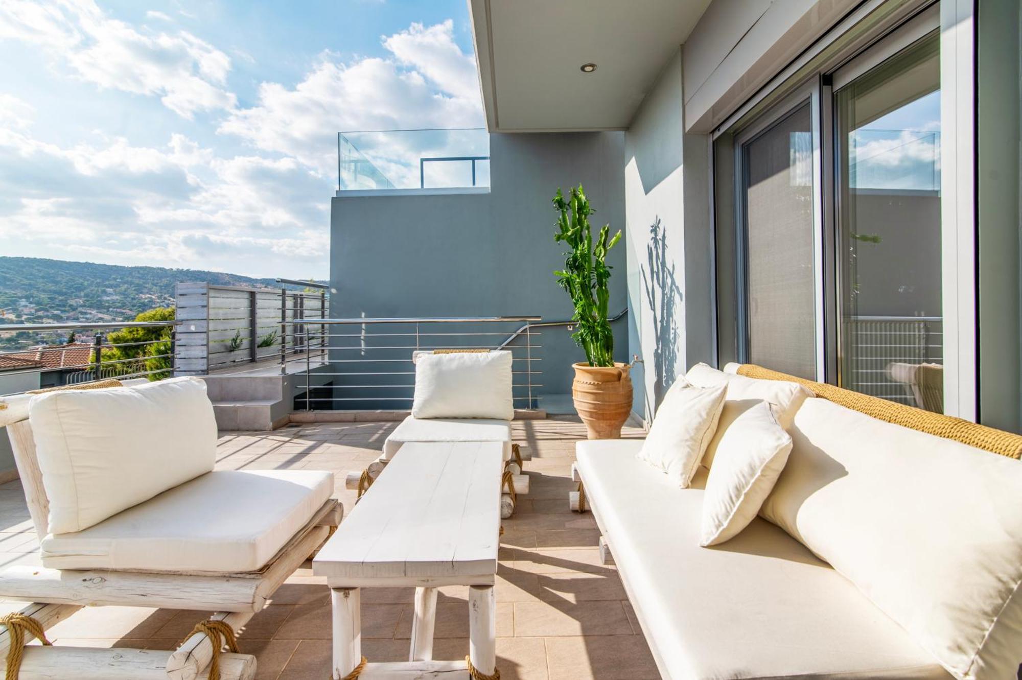 Azzura With Sea View & Private Pool At Athens Riviera *
