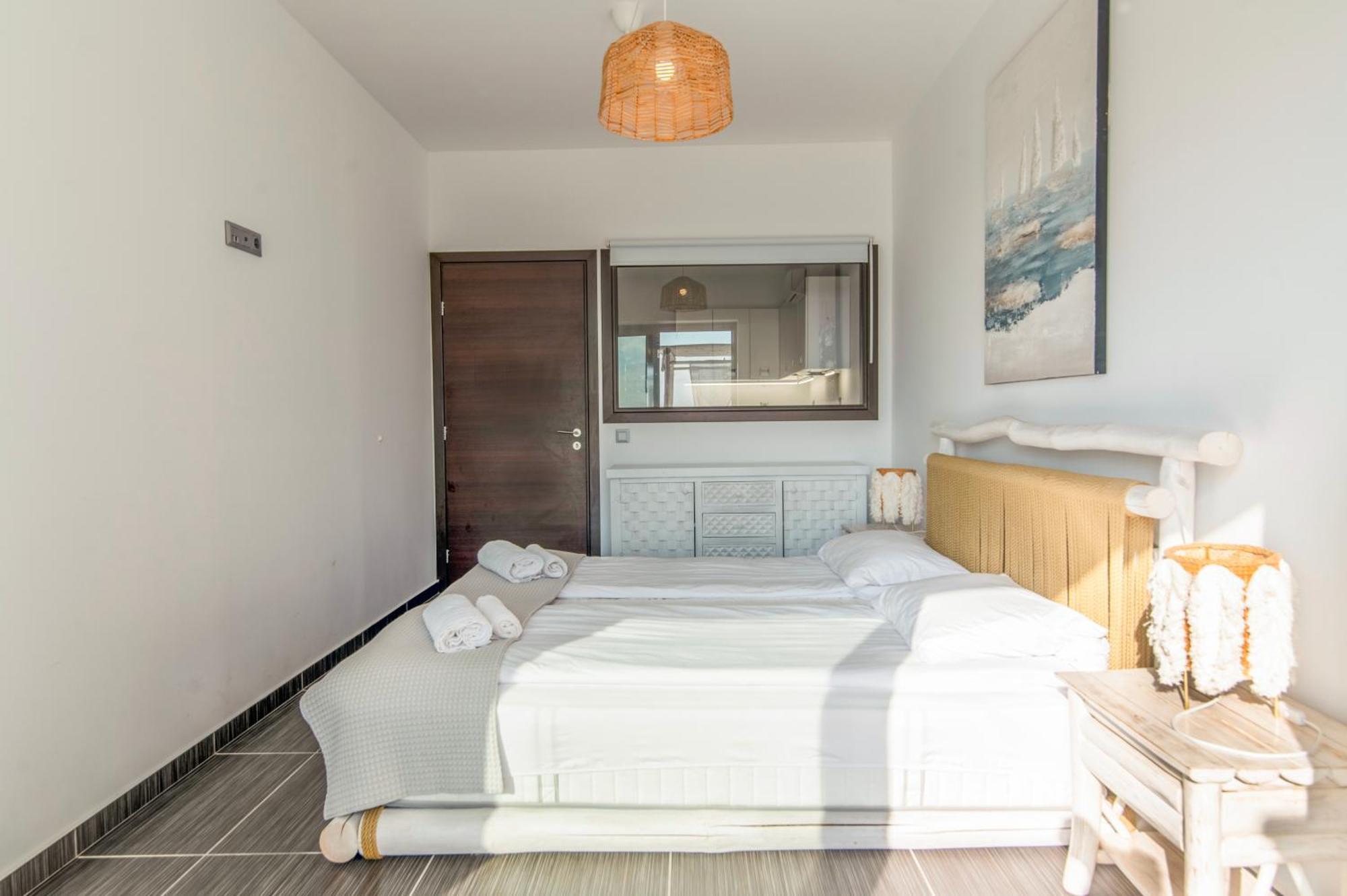 Azzura With Sea View & Private Pool At Athens Riviera